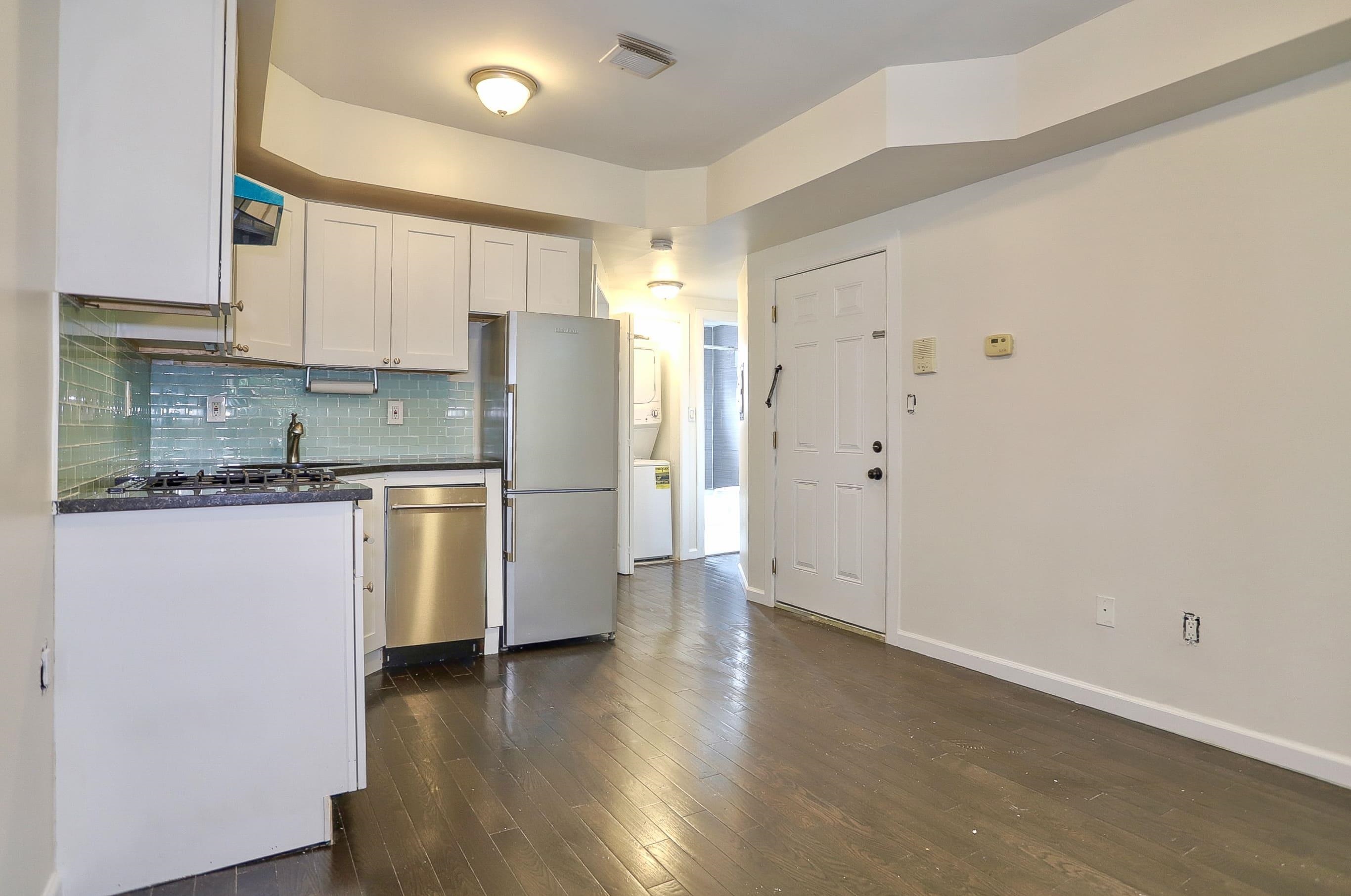 60 WEBSTER AVE Unit: 2