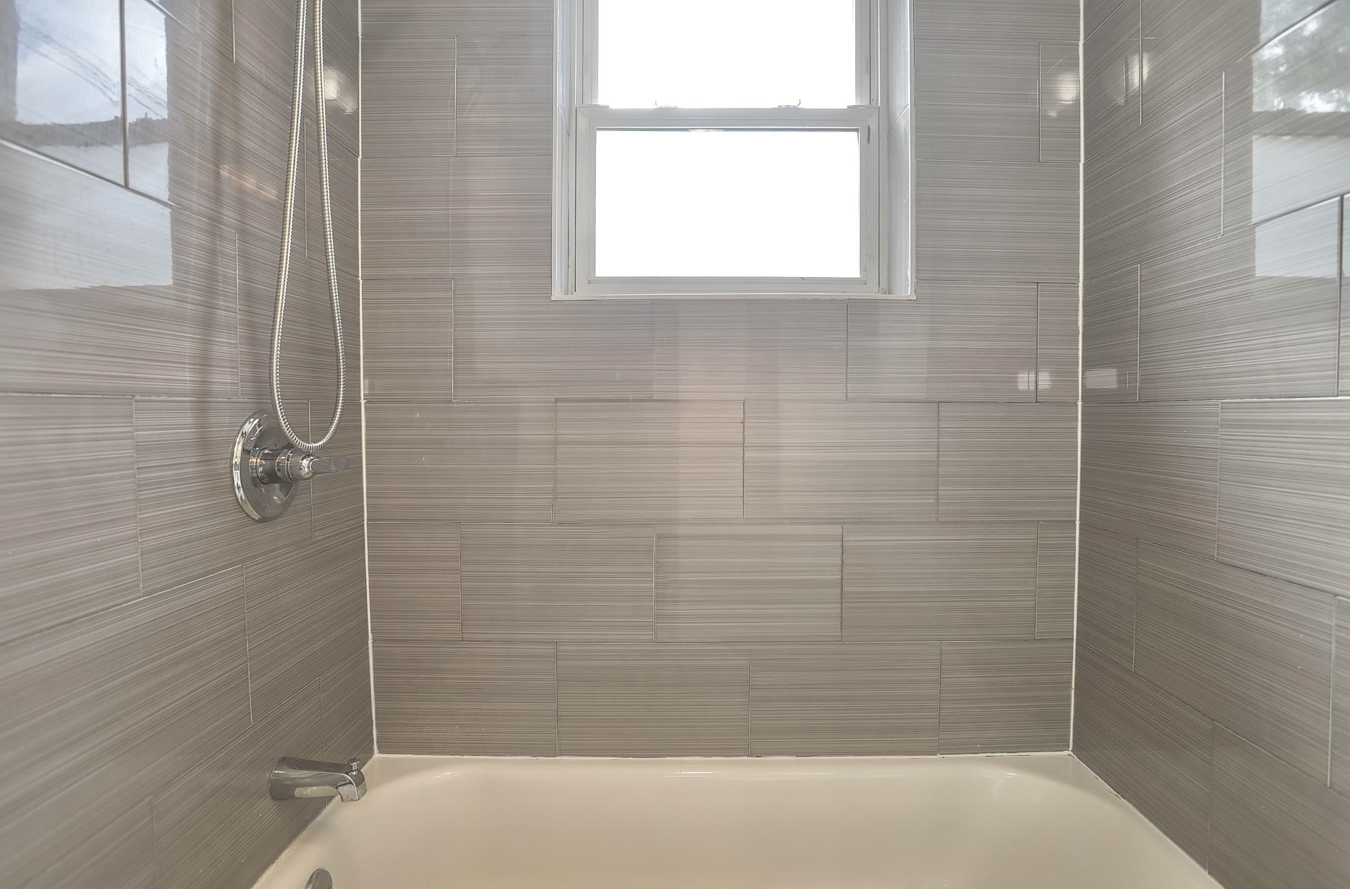 60 WEBSTER AVE Unit: 2