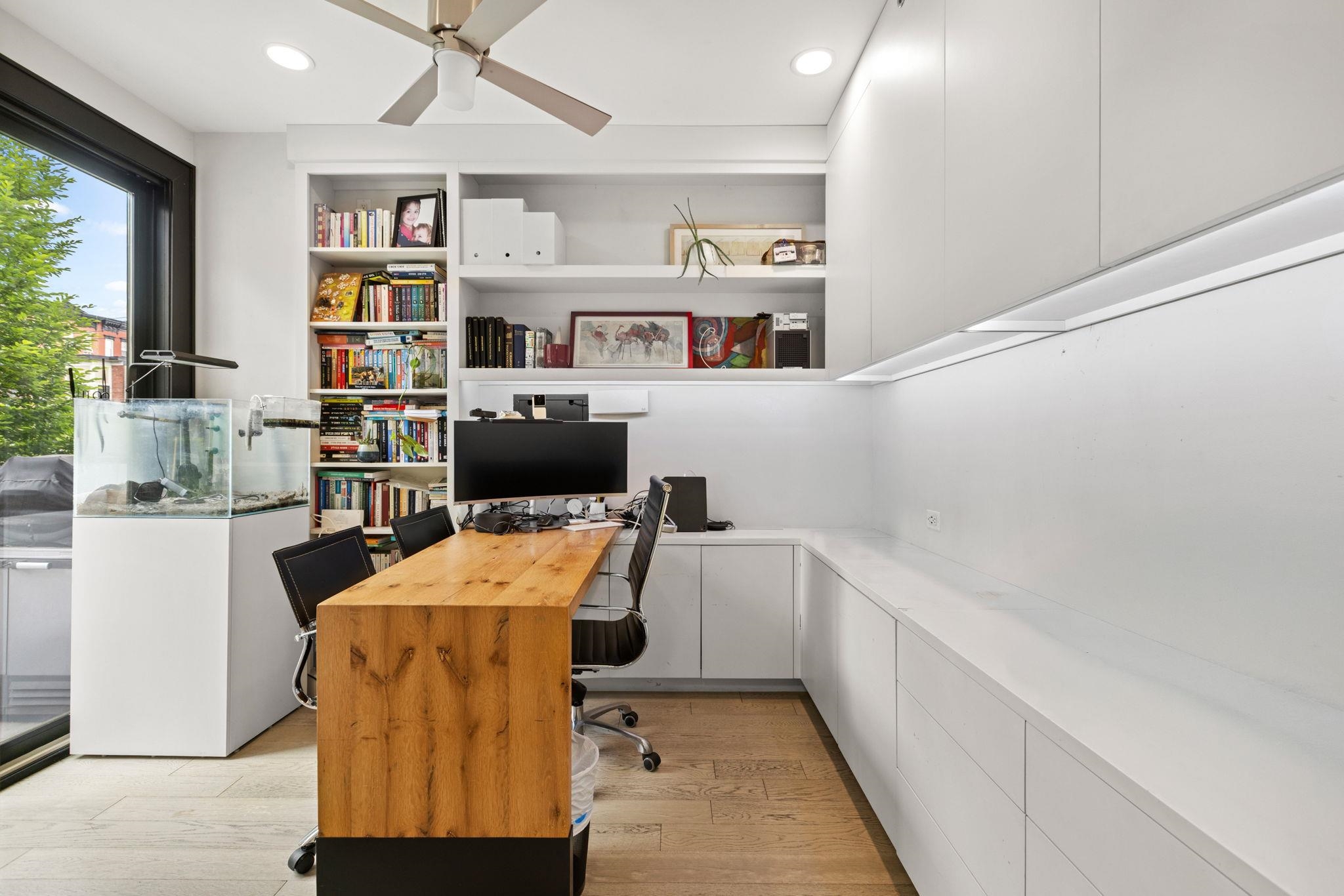 705 CLINTON ST Unit: 1