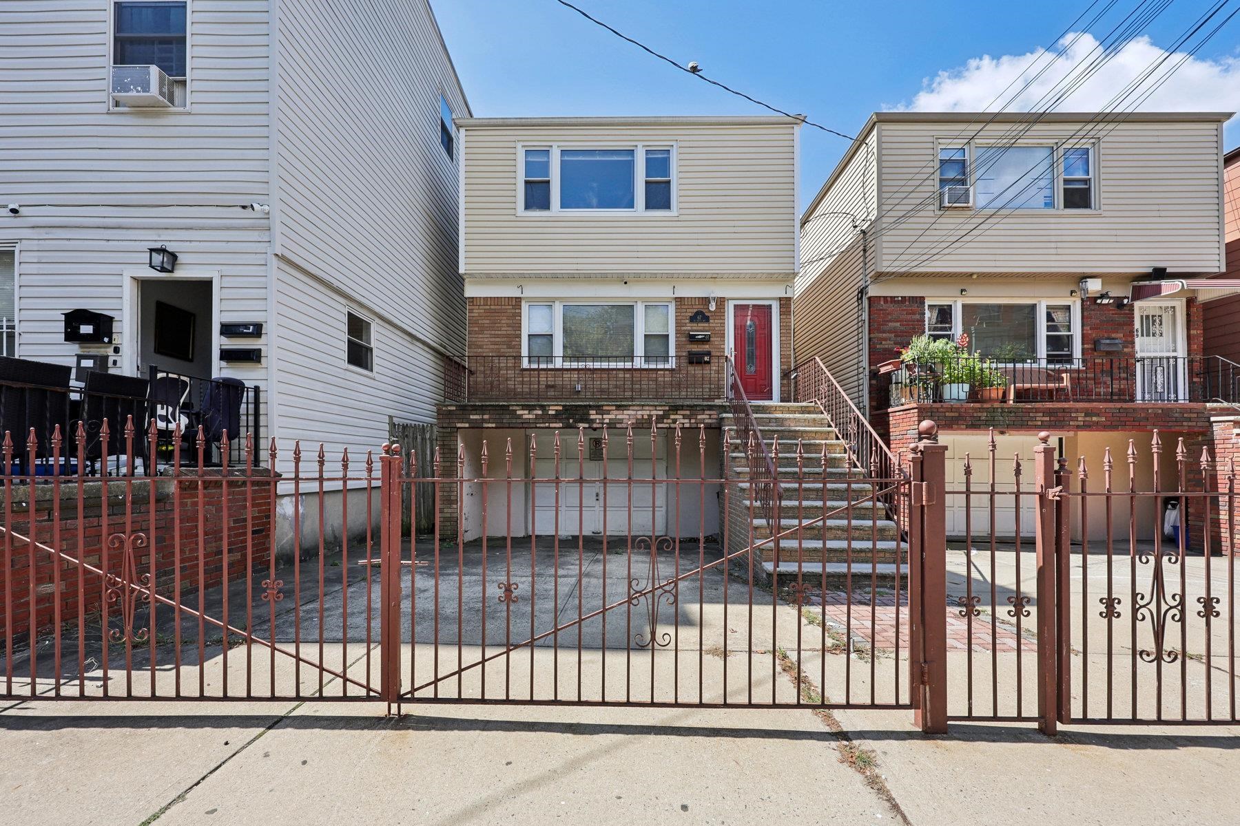 67 ST PAULS AVE Unit: 1