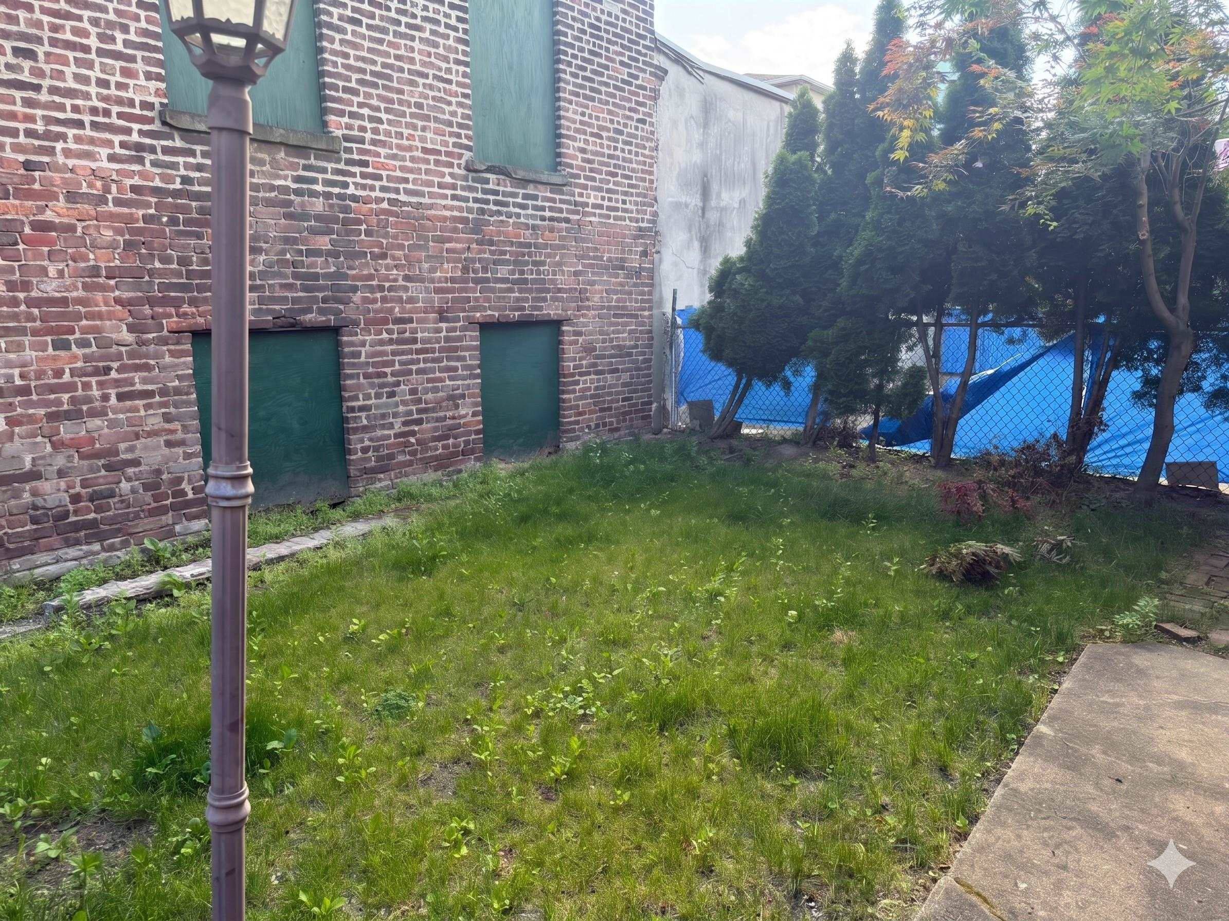 67 ST PAULS AVE Unit: 1