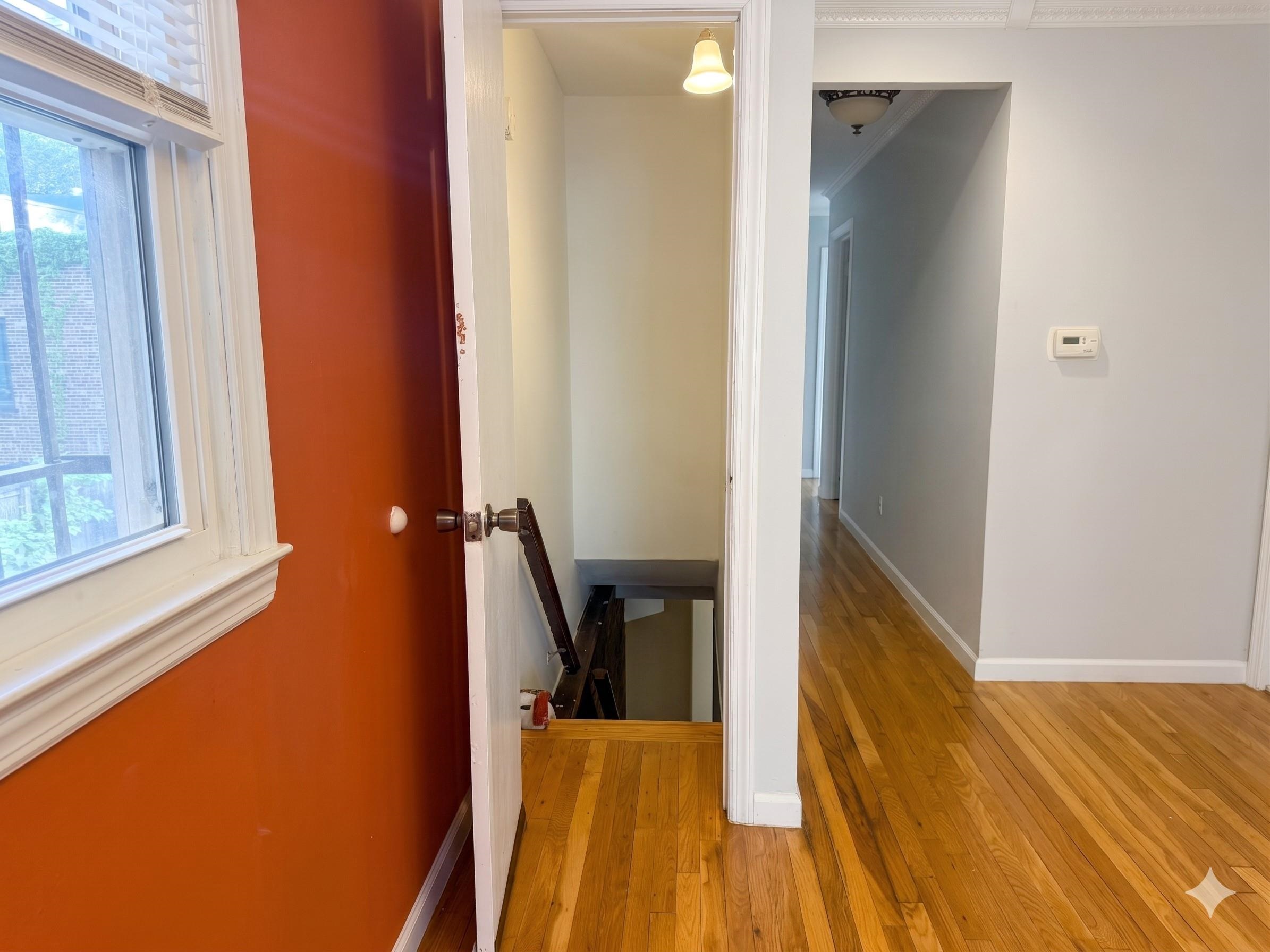 67 ST PAULS AVE Unit: 1