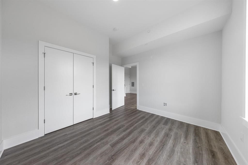 660 GRAND ST Unit: 403