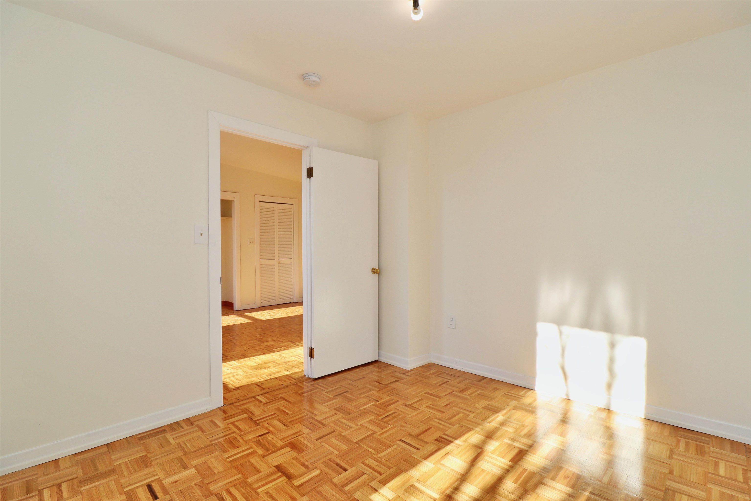 318 5TH ST