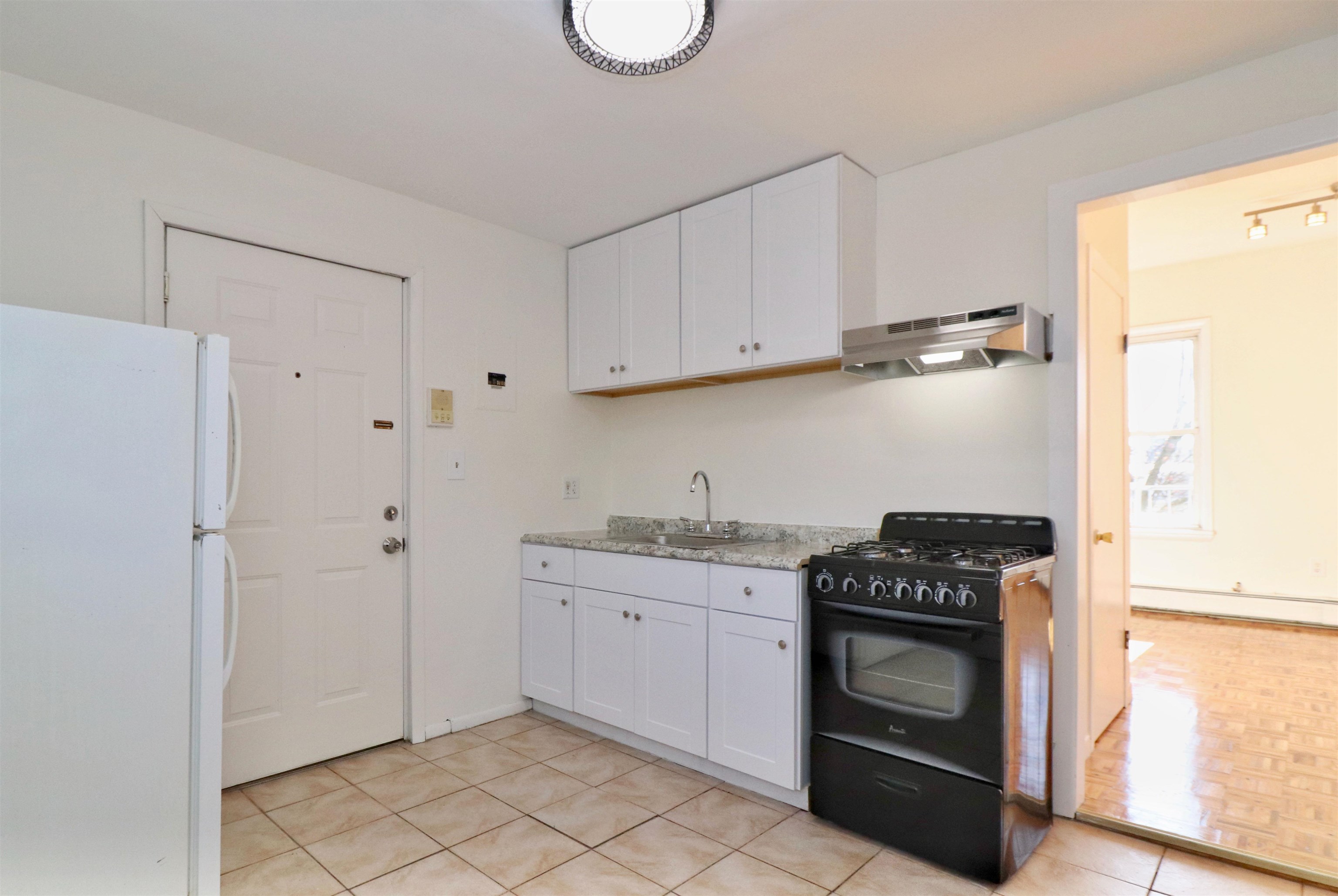 318 5TH ST