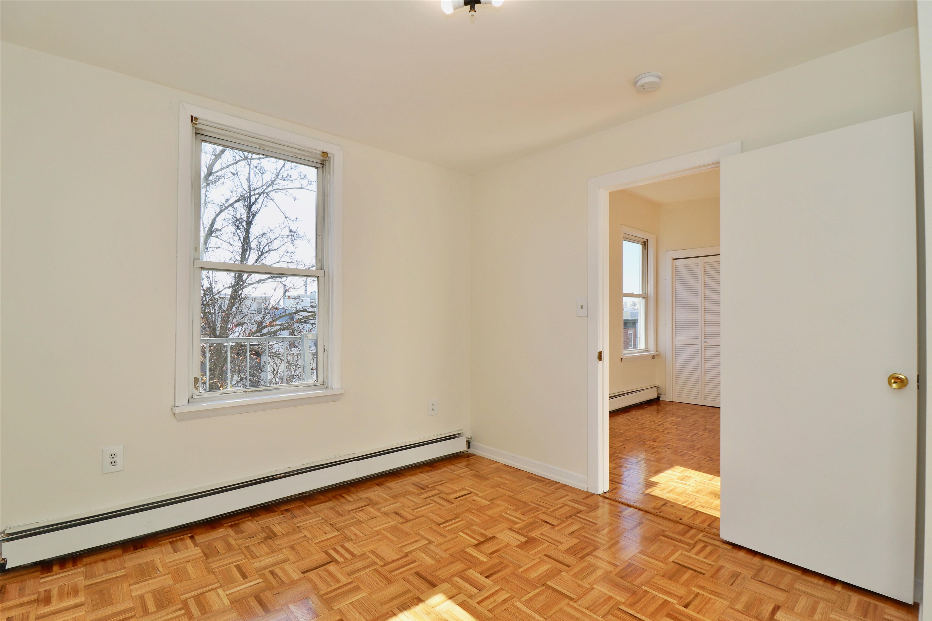 318 5TH ST