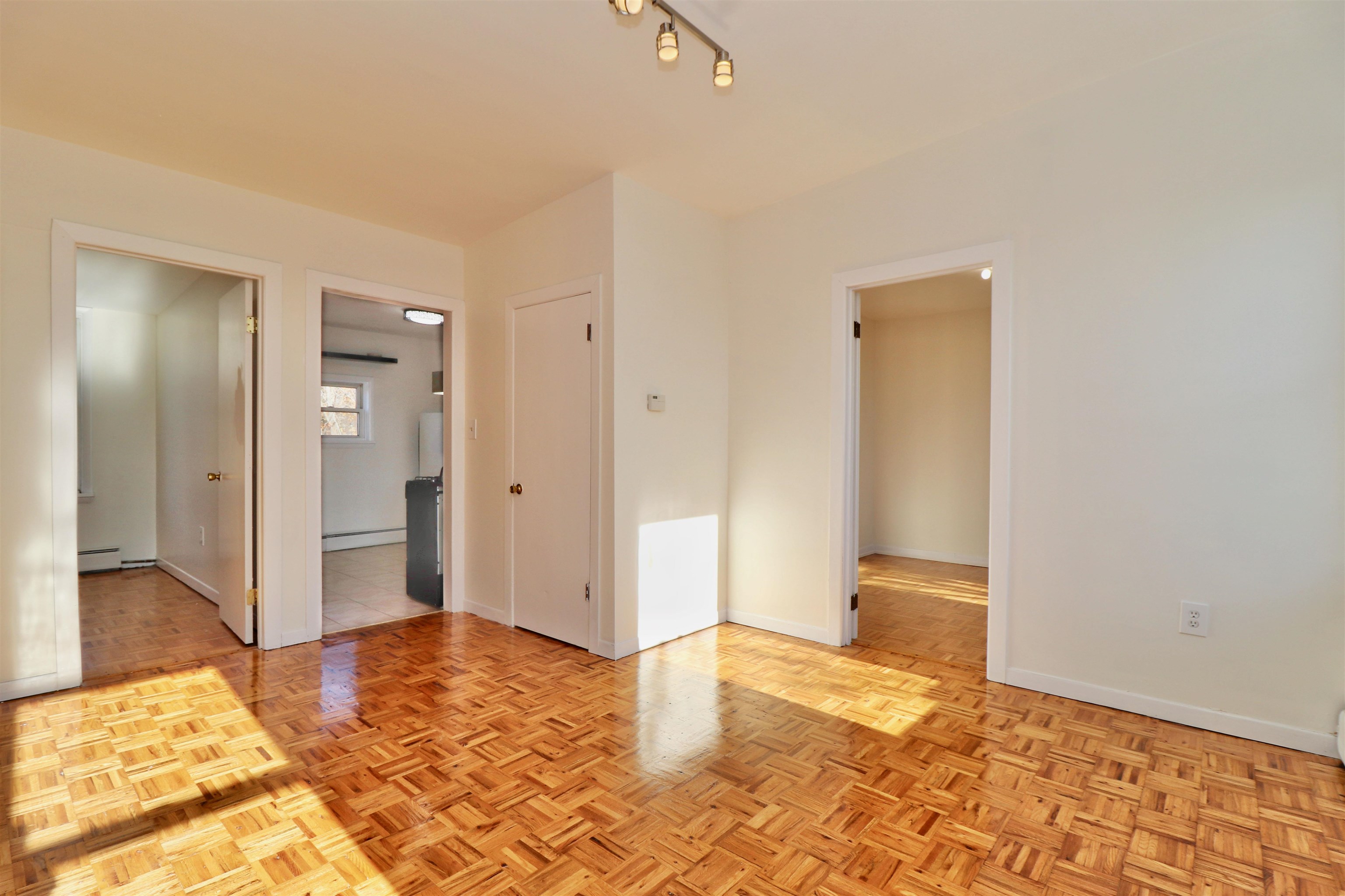 318 5TH ST