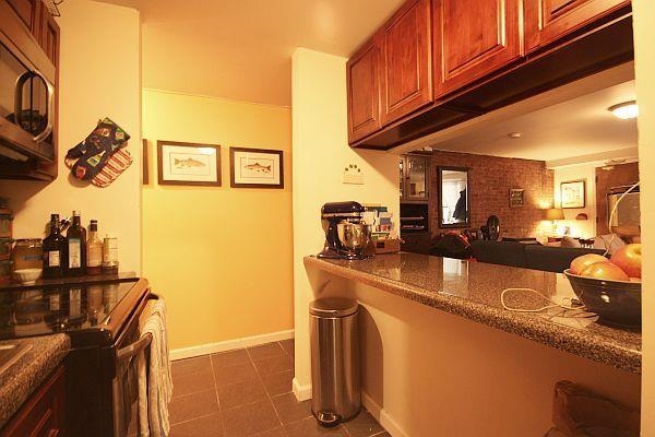 124 GARDEN ST Unit: Garden Apt