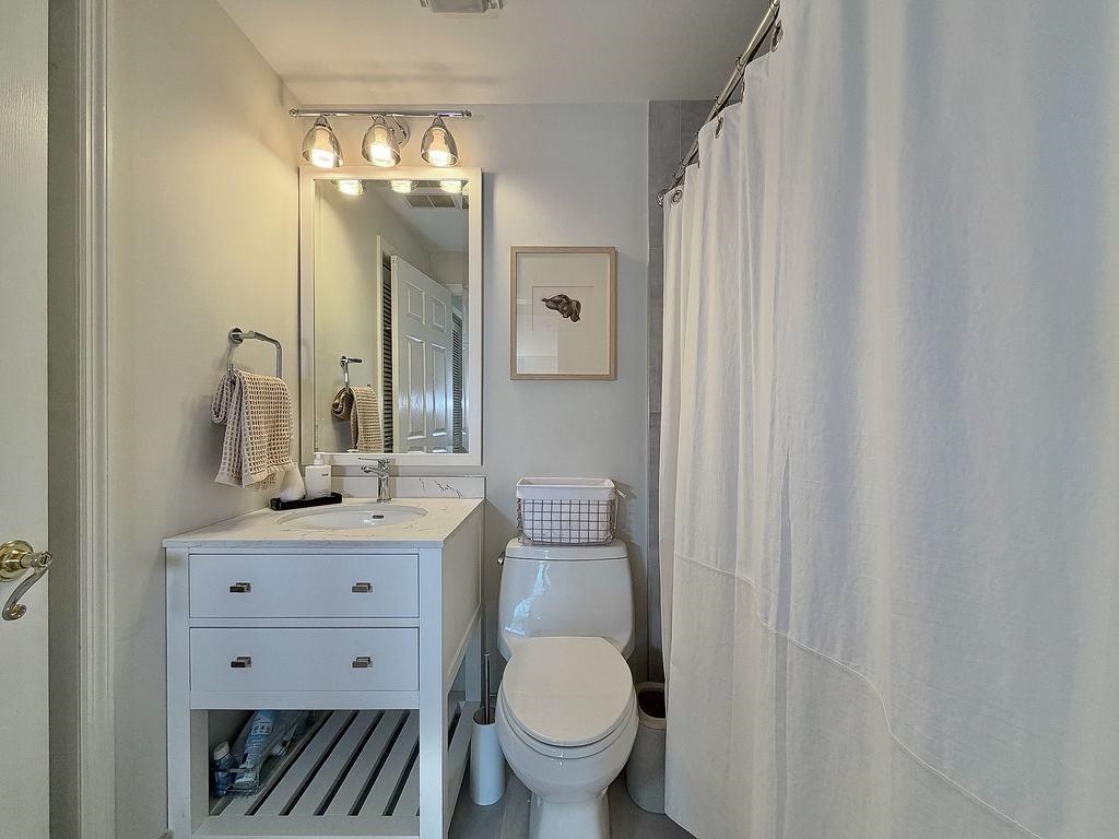 99 PARK AVE Unit: 4B