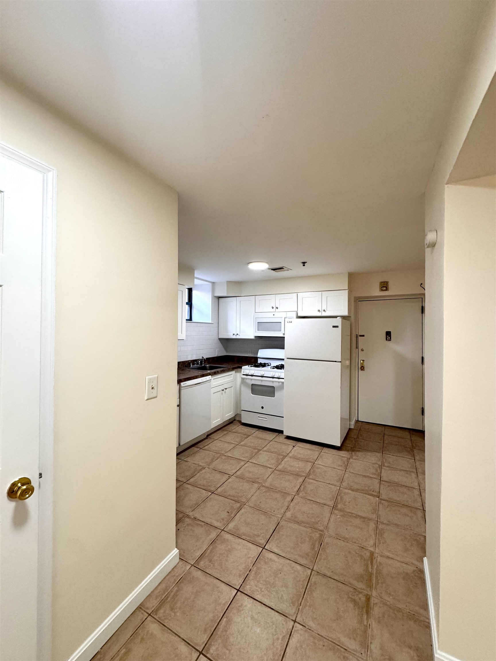 64 PARK ST Unit: B