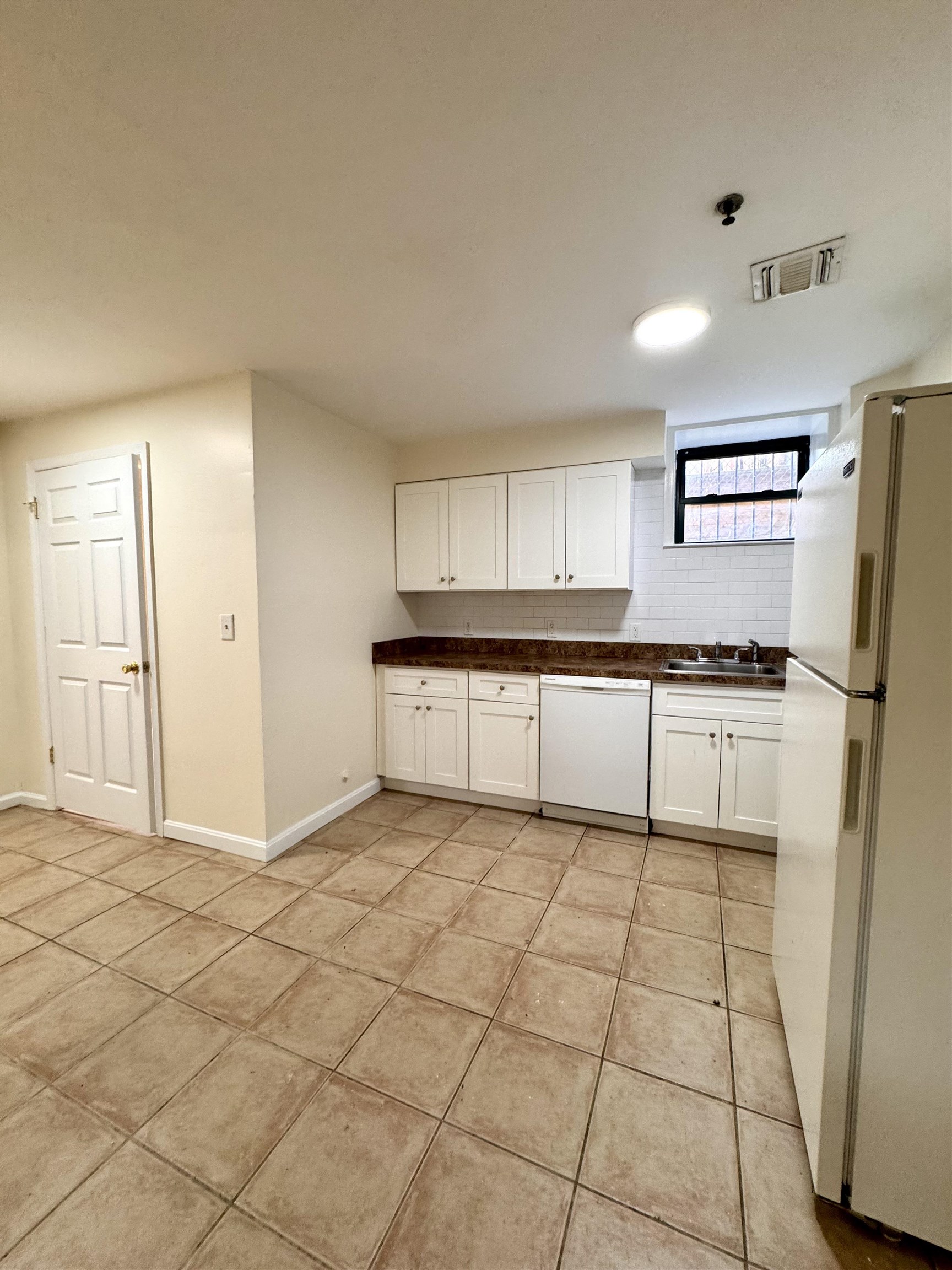 64 PARK ST Unit: B
