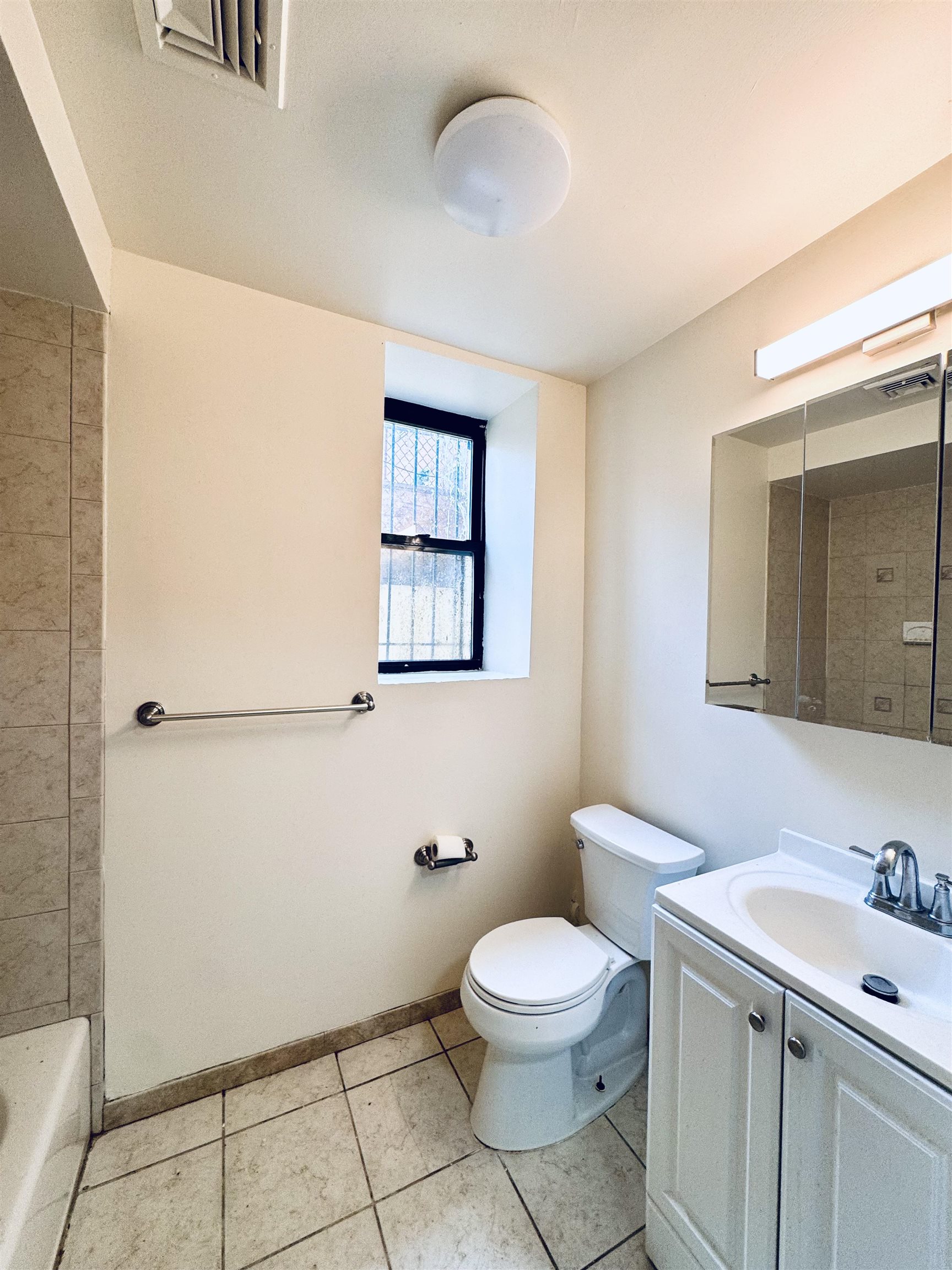 64 PARK ST Unit: B