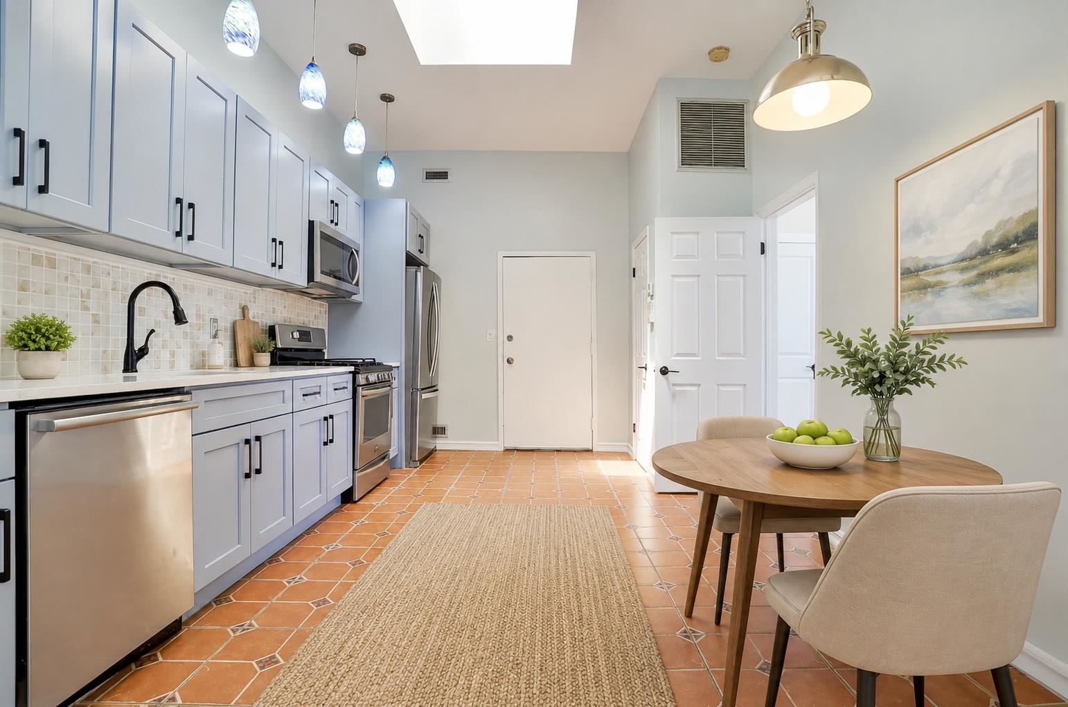 118 LEONARD ST Unit: 4