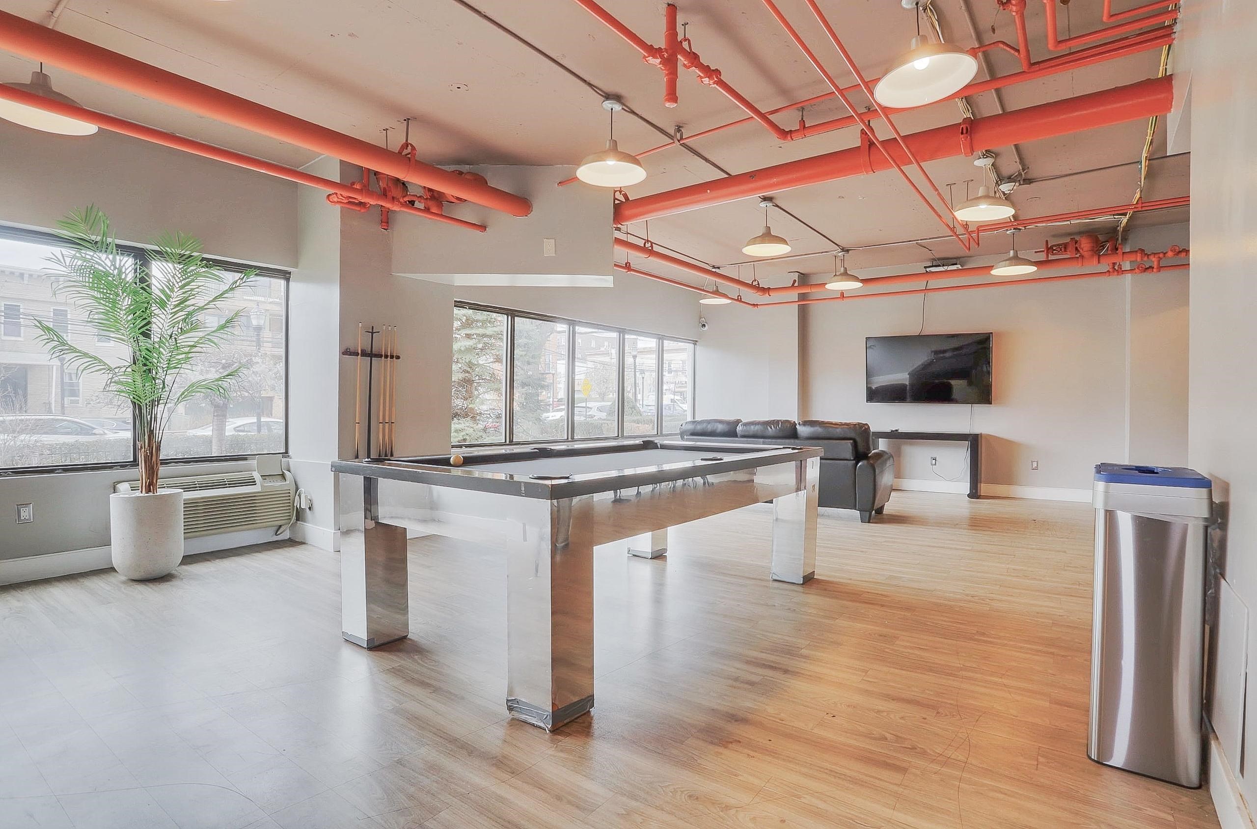 500 CENTRAL AVE Unit: 610