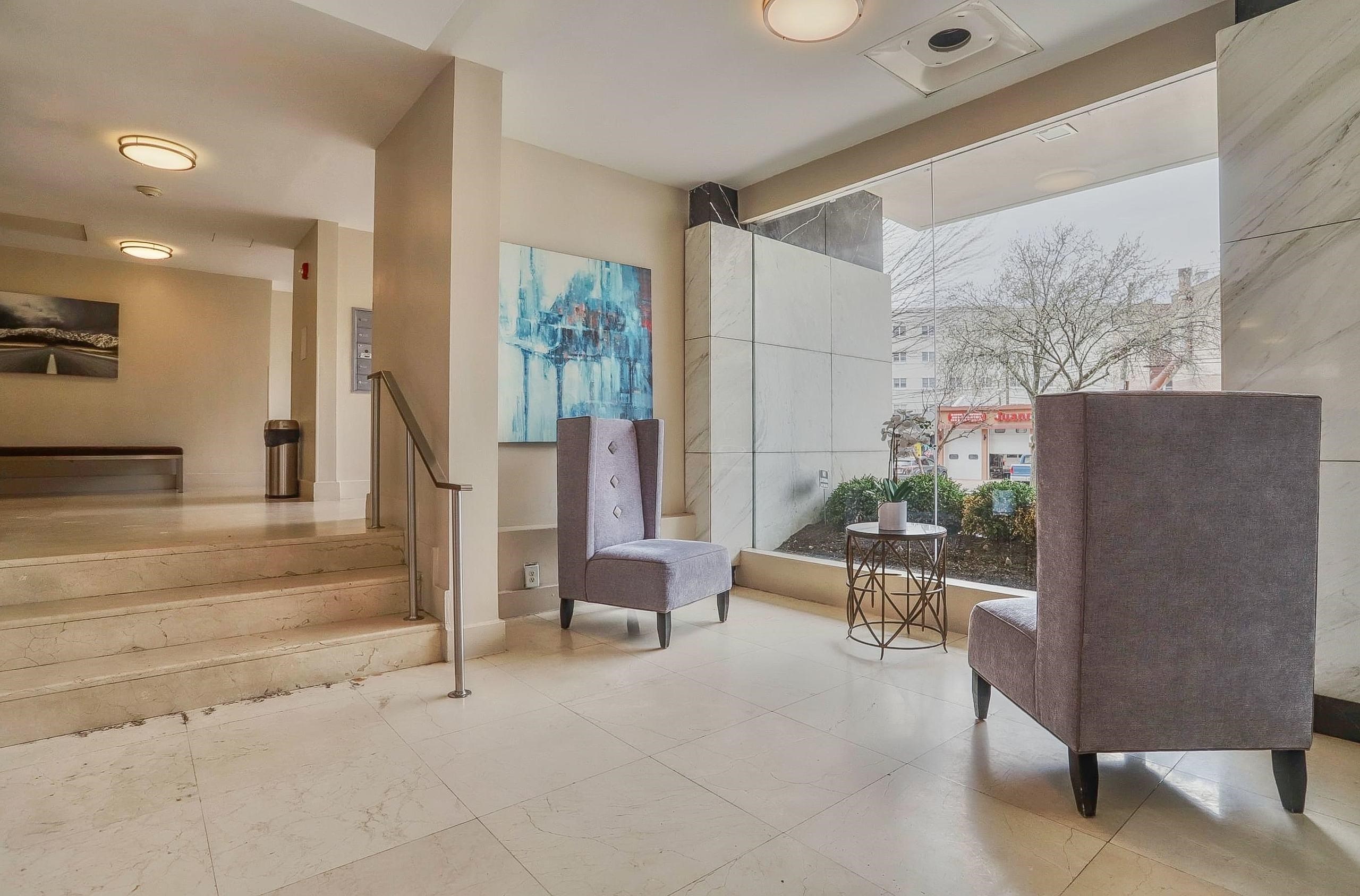500 CENTRAL AVE Unit: 610