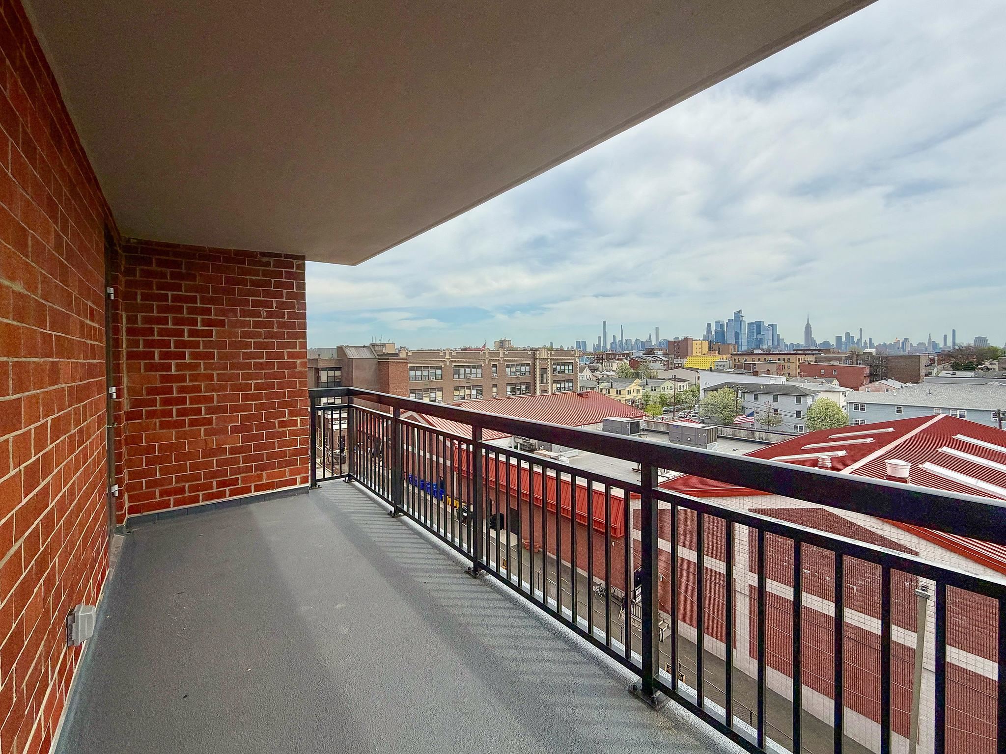 500 CENTRAL AVE Unit: 610