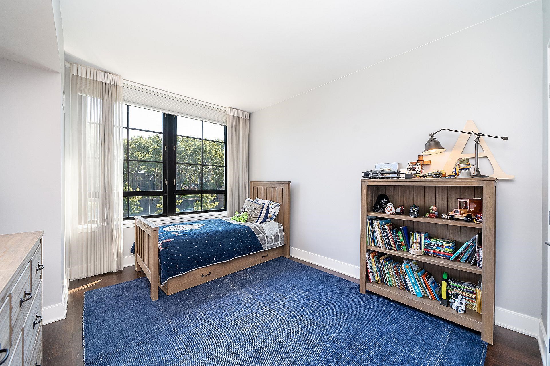1025 MAXWELL LANE Unit: 304