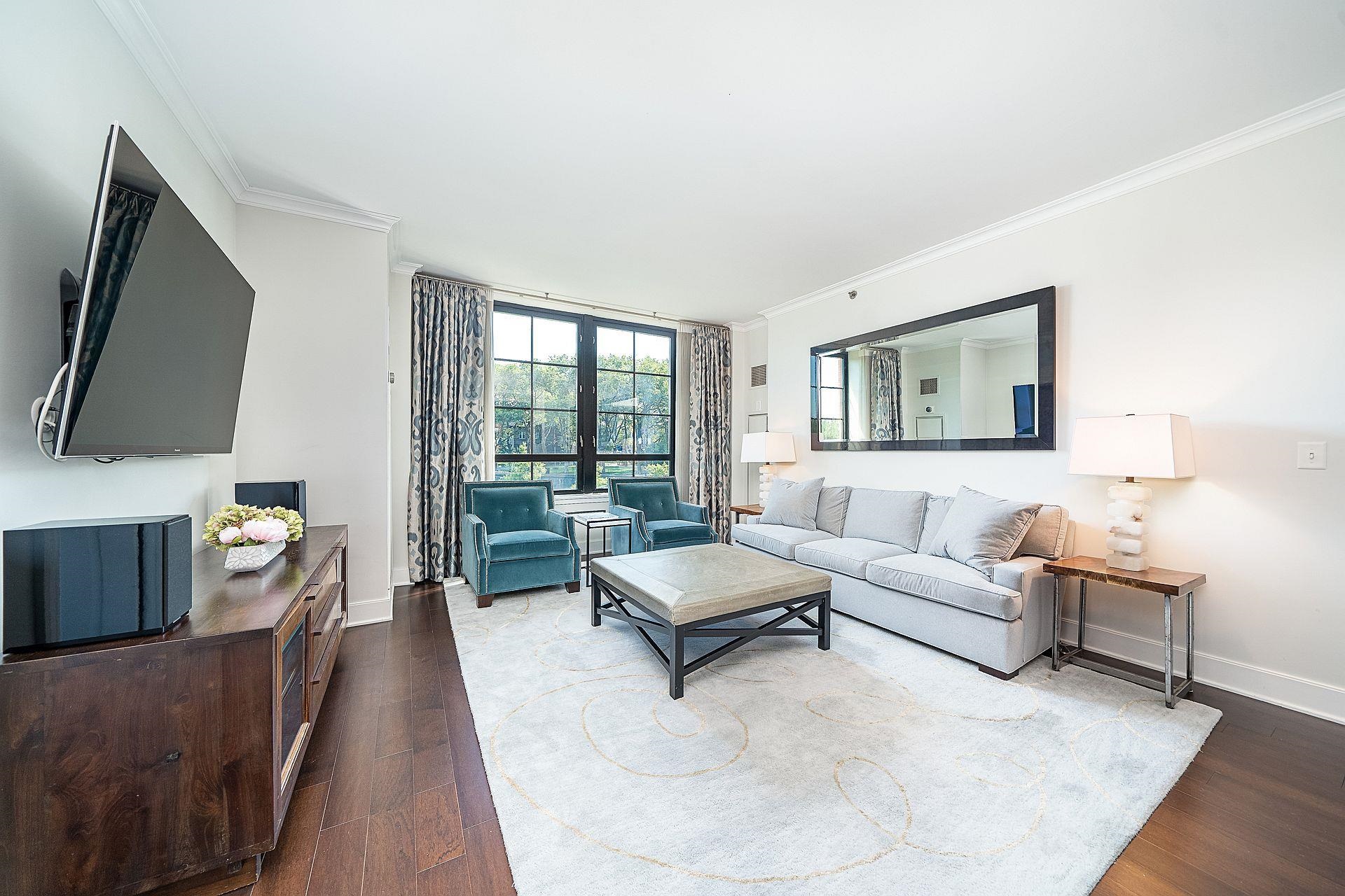 1025 MAXWELL LANE Unit: 304