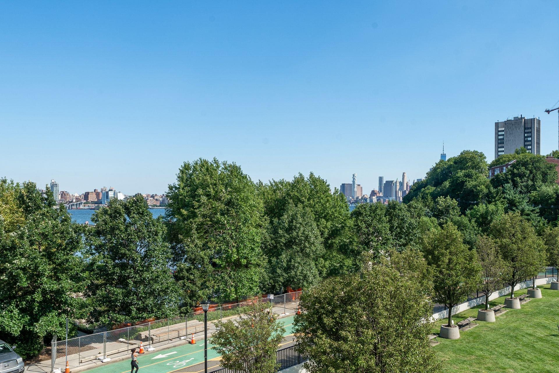 1025 MAXWELL LANE Unit: 304
