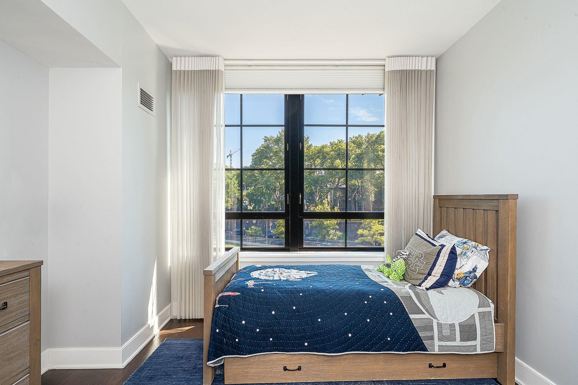 1025 MAXWELL LANE Unit: 304