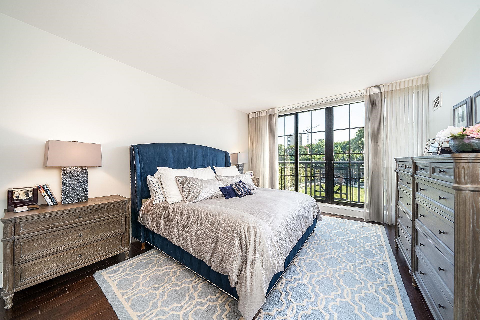 1025 MAXWELL LANE Unit: 304