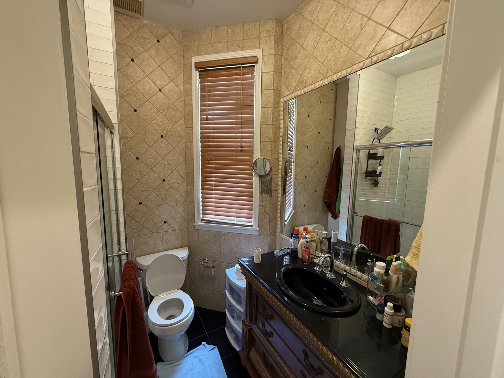 169 OGDEN AVE Unit: 3