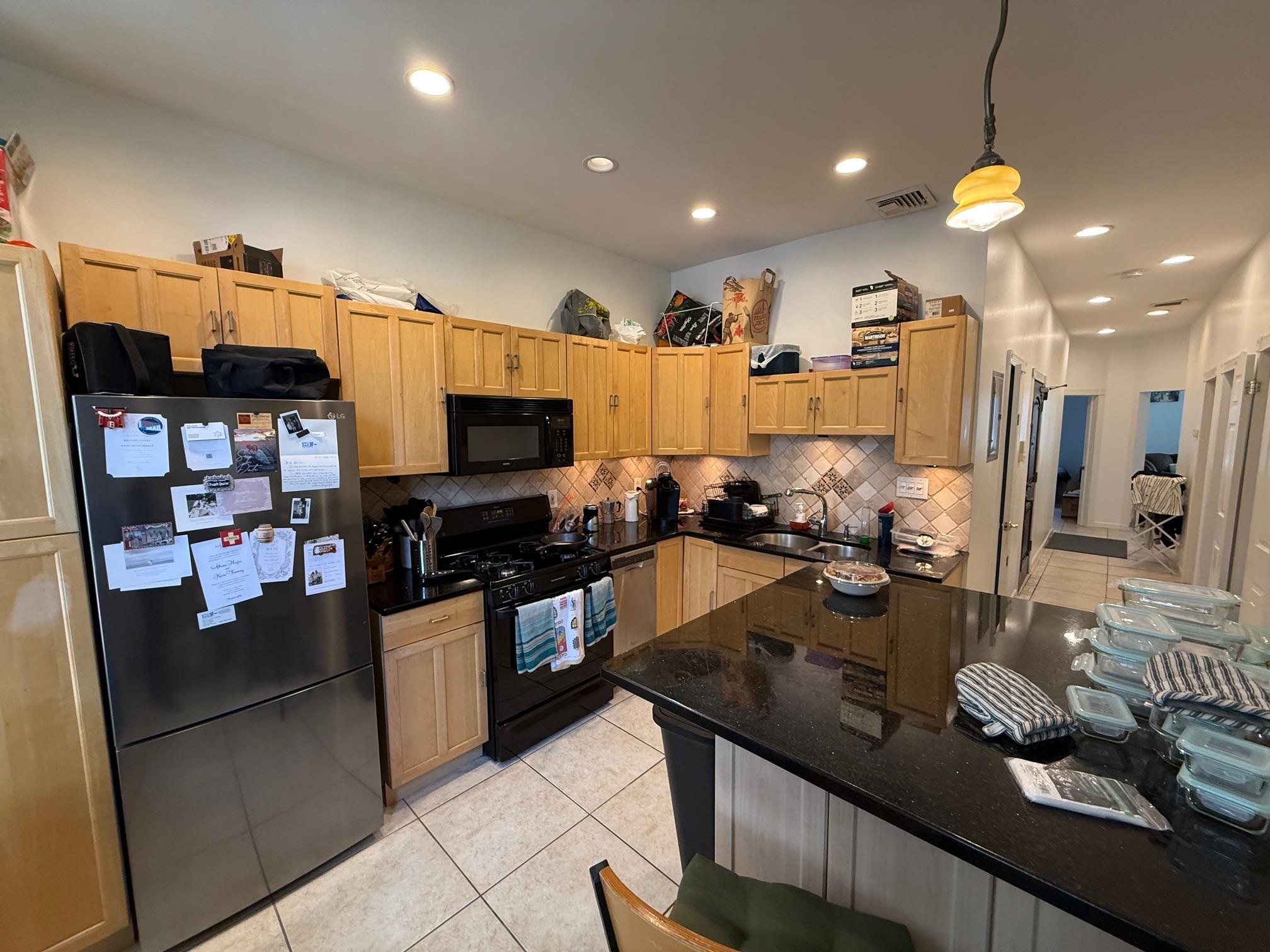 169 OGDEN AVE Unit: 3