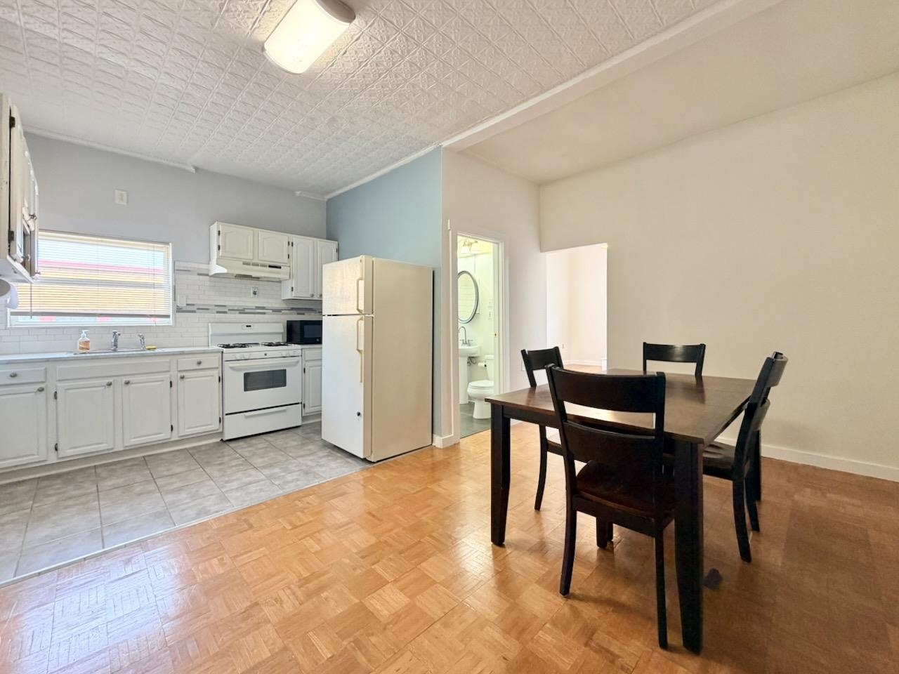 514 MONASTERY PL Unit: 1R