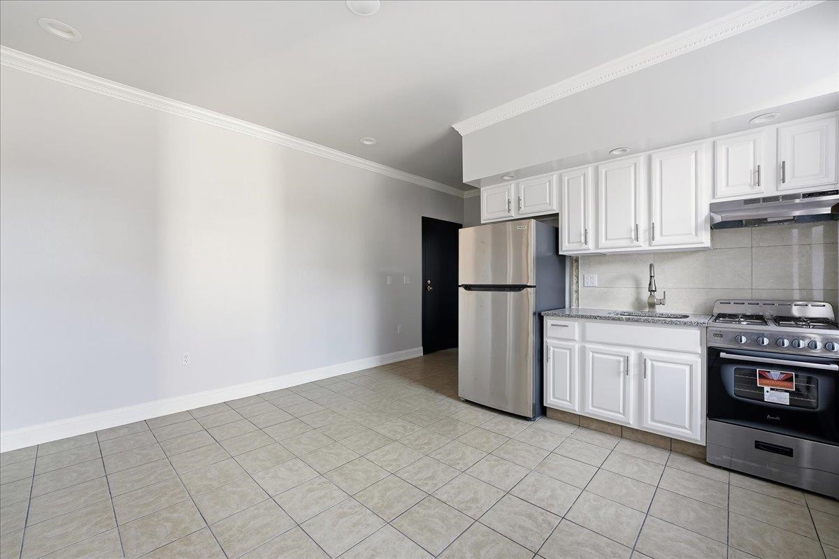 3-5 POTTER PL Unit: 5B