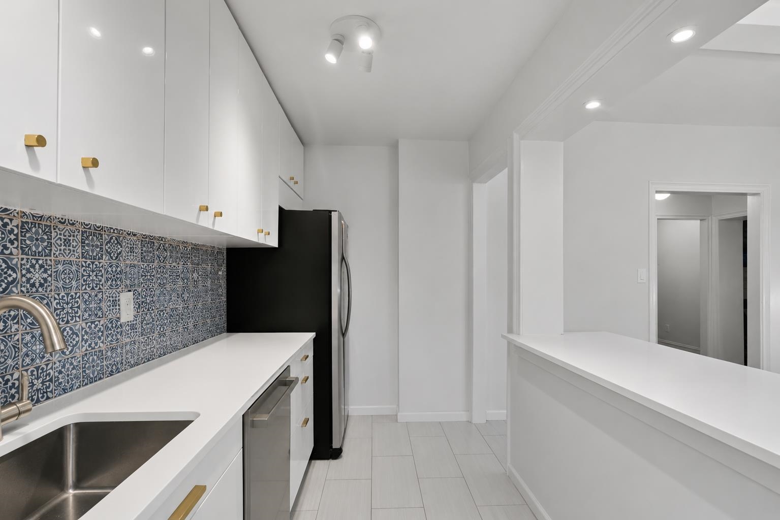 50 GLENWOOD AVE Unit: 410