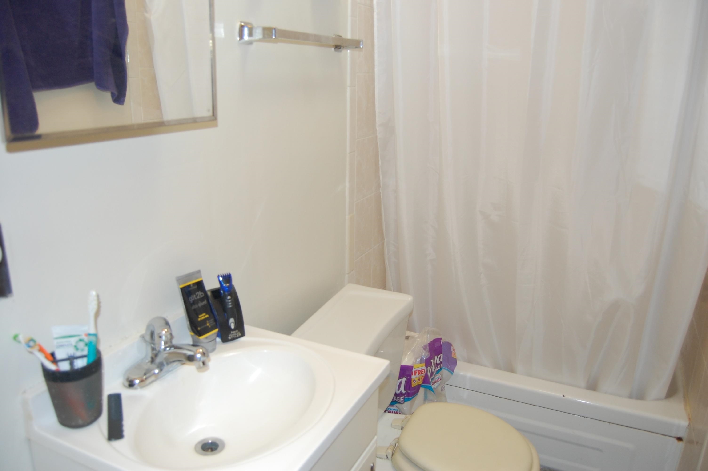 106 11TH ST Unit: 3