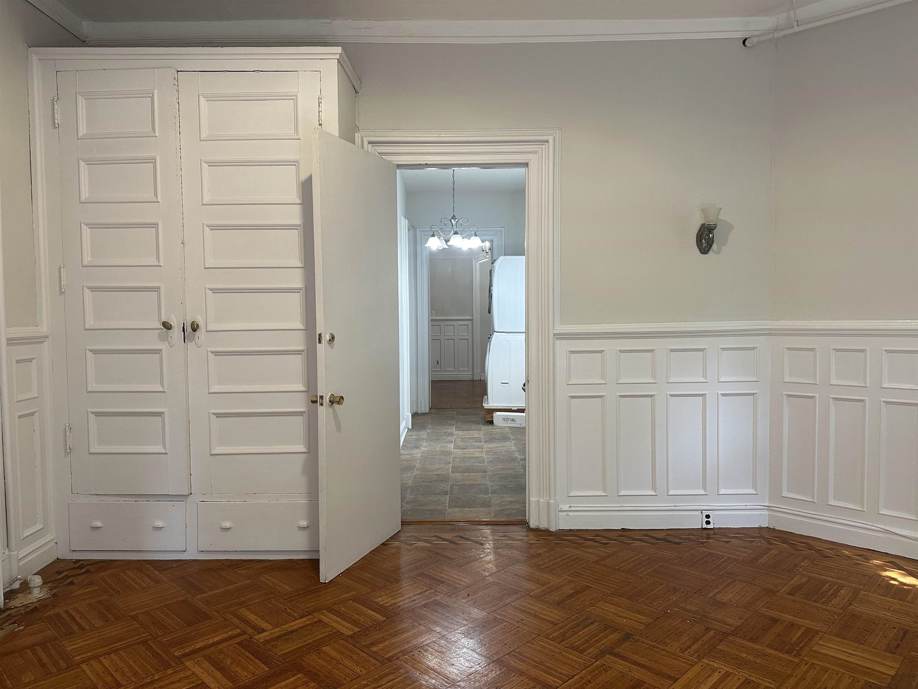 710 HUDSON ST Unit: 2