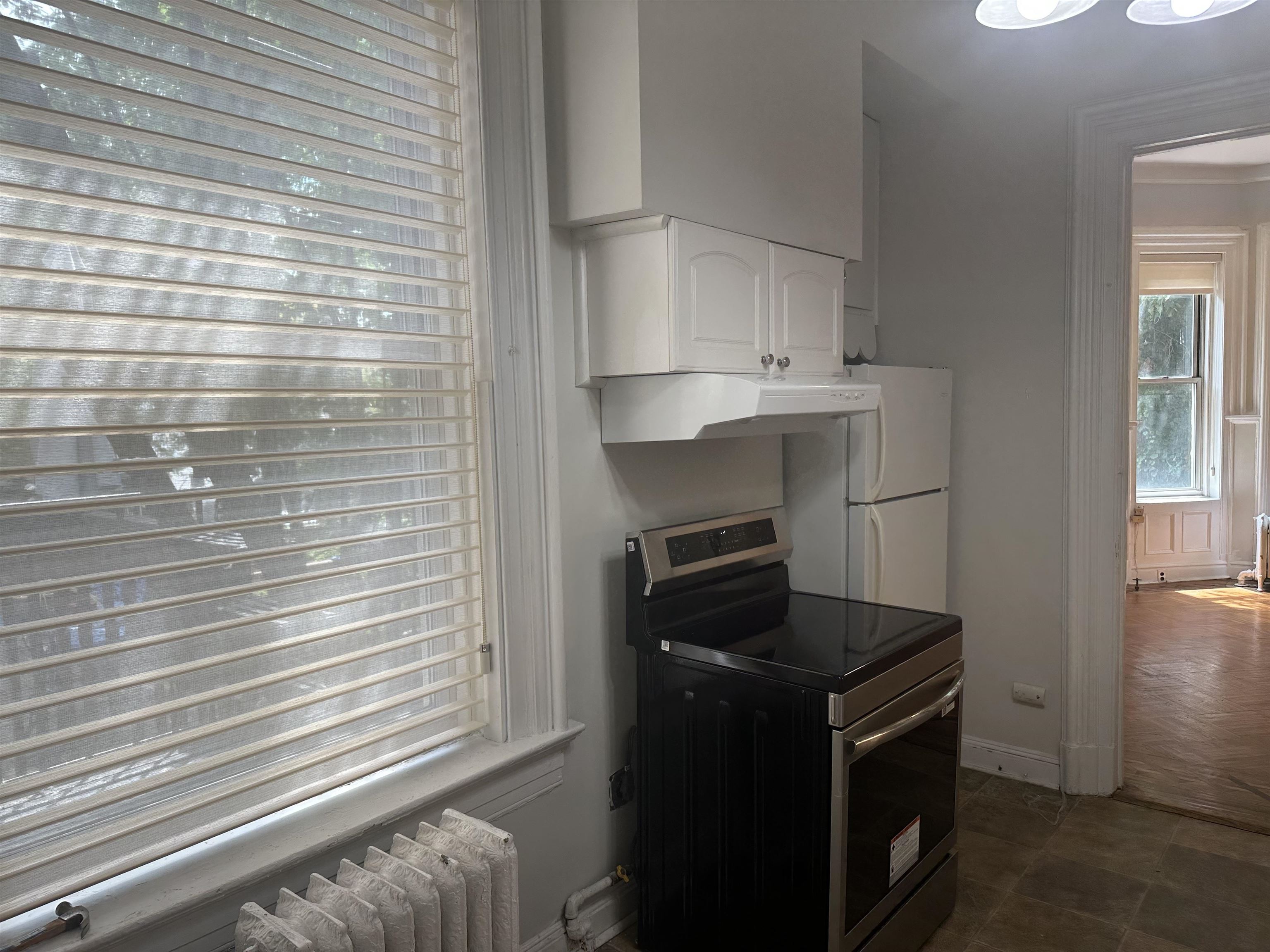 710 HUDSON ST Unit: 2