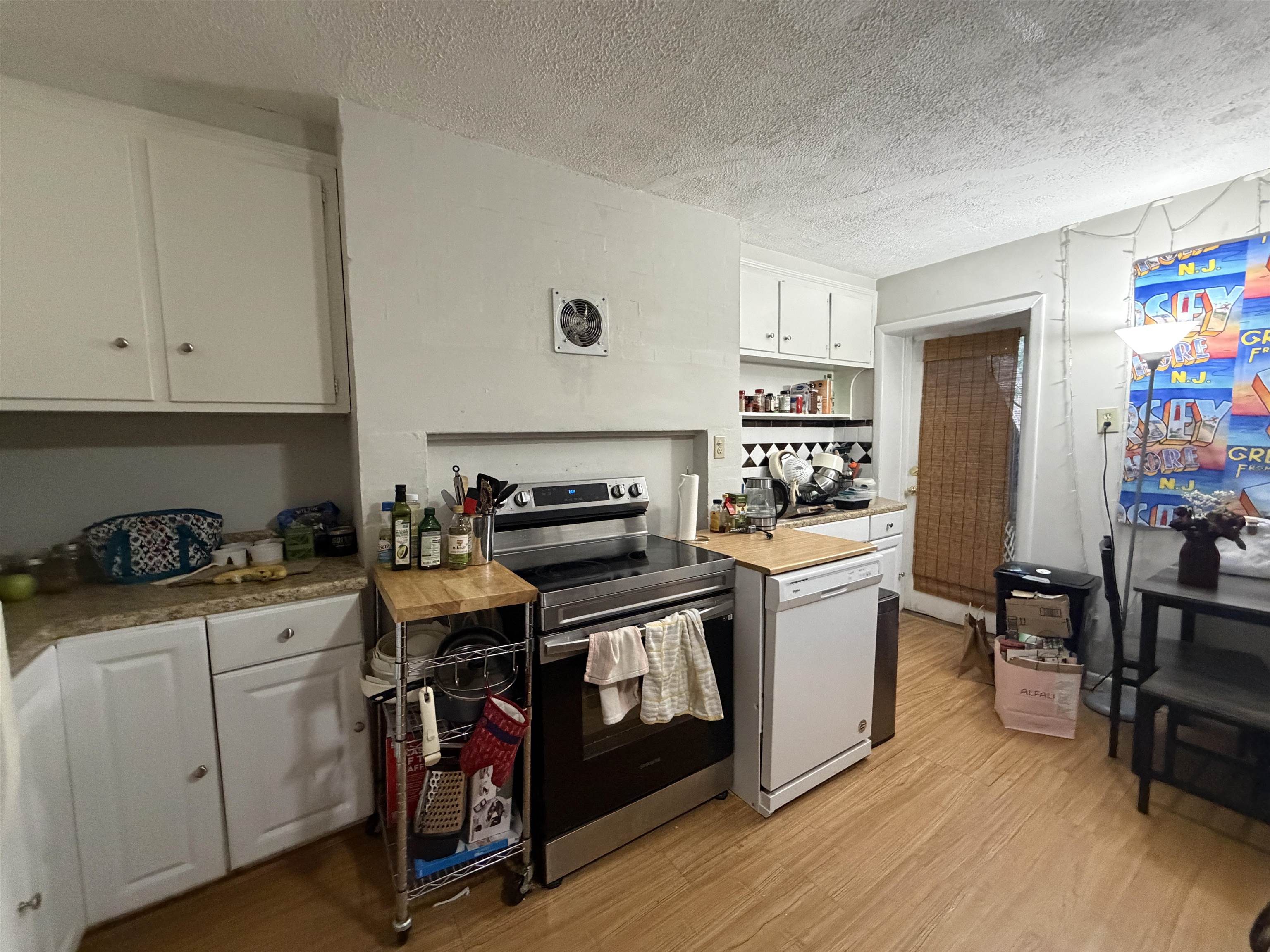 710 HUDSON ST Unit: 1