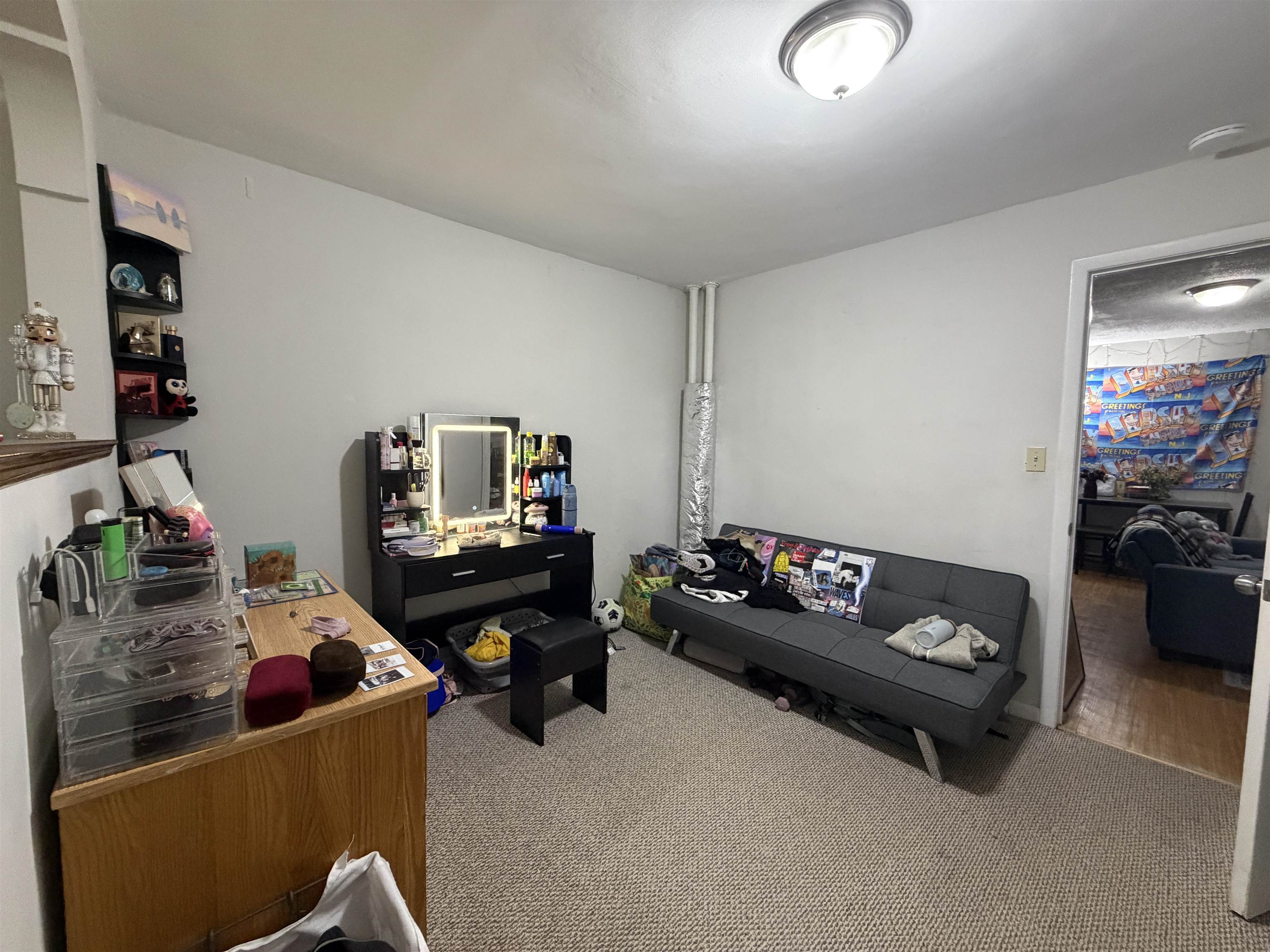 710 HUDSON ST Unit: 1
