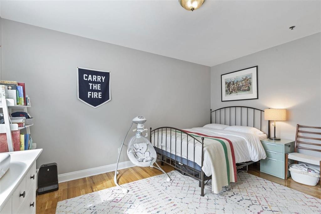 215 GRAND ST Unit: 1F