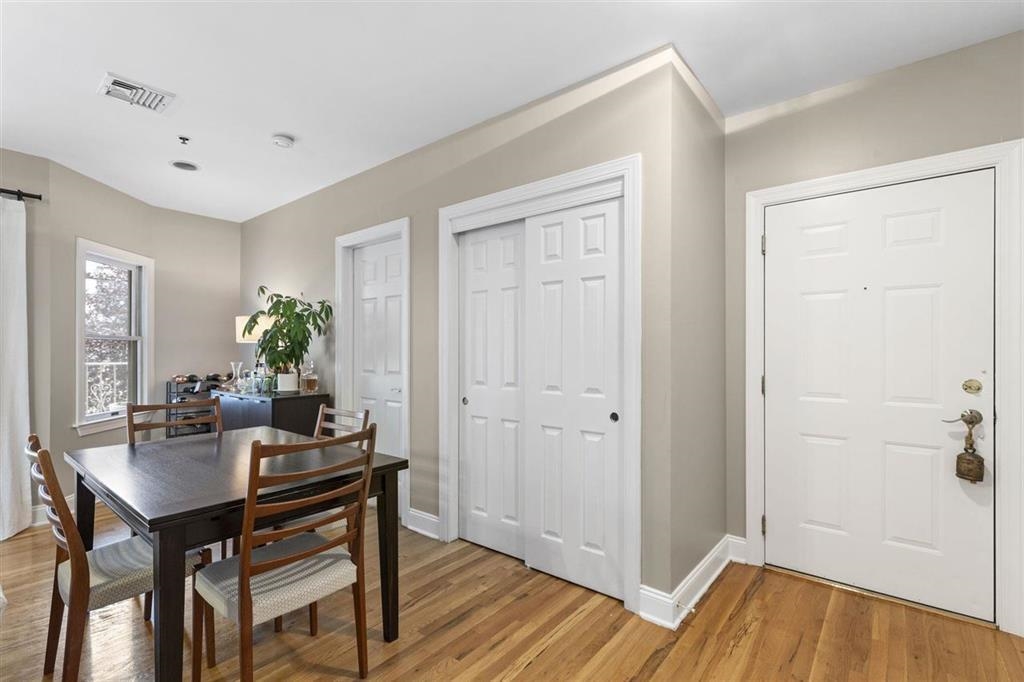 215 GRAND ST Unit: 1F