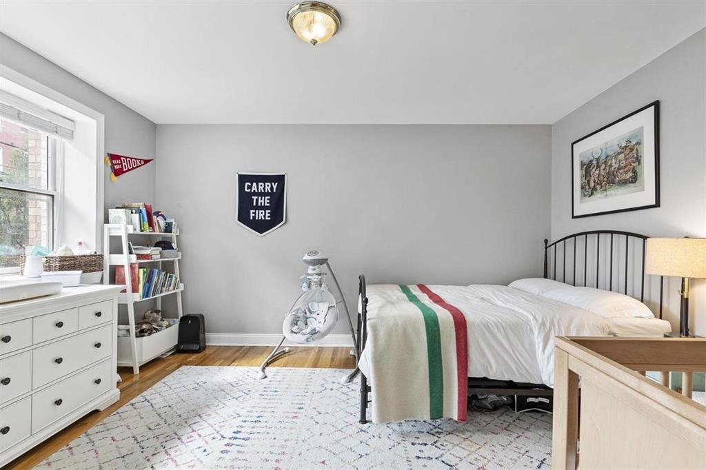215 GRAND ST Unit: 1F