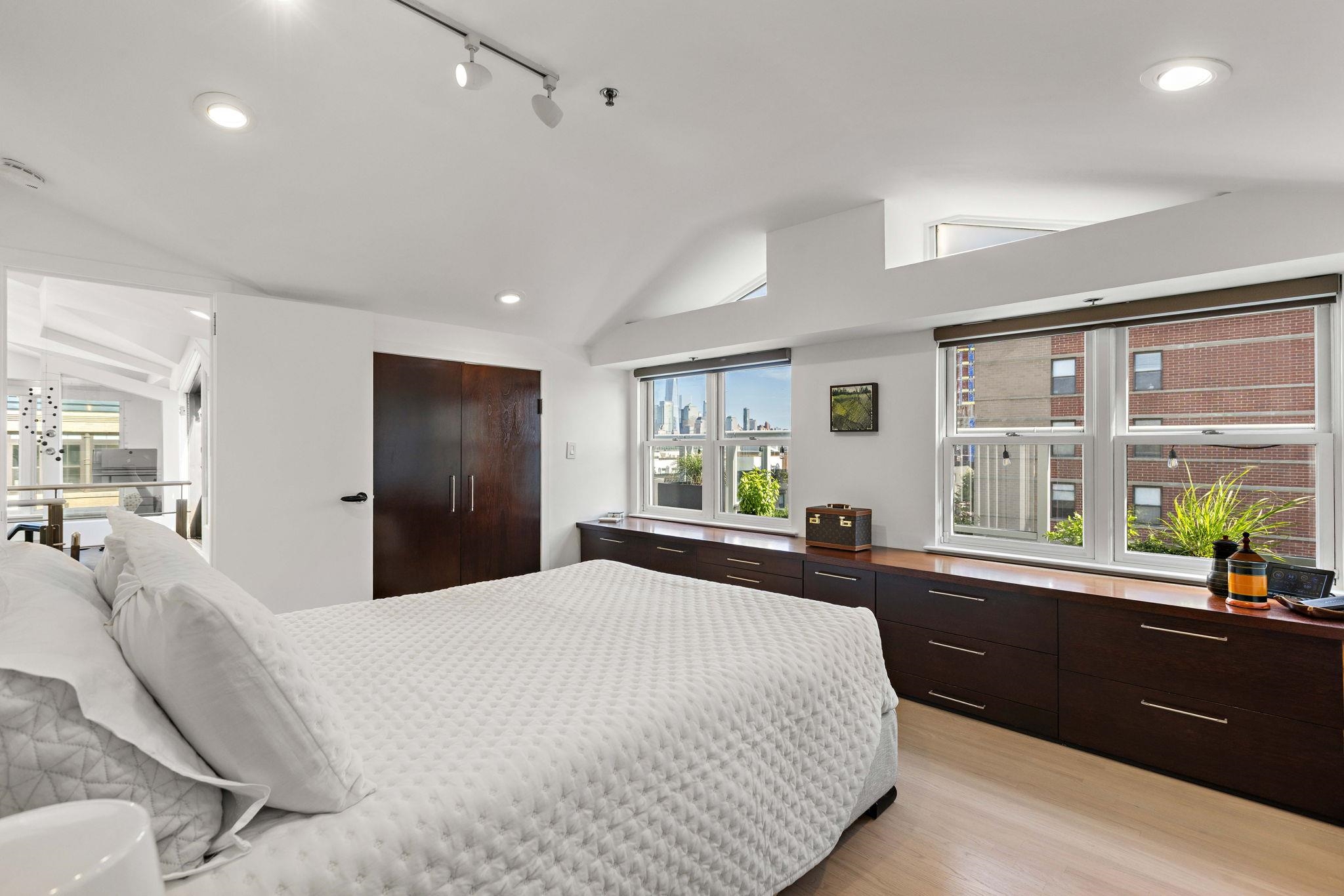 80 BLOOMFIELD ST Unit: 6A