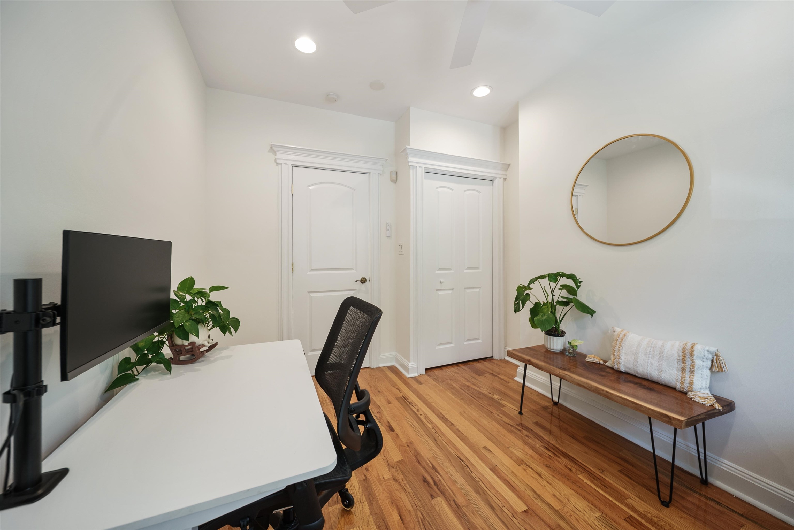 349 7TH ST Unit: 1R