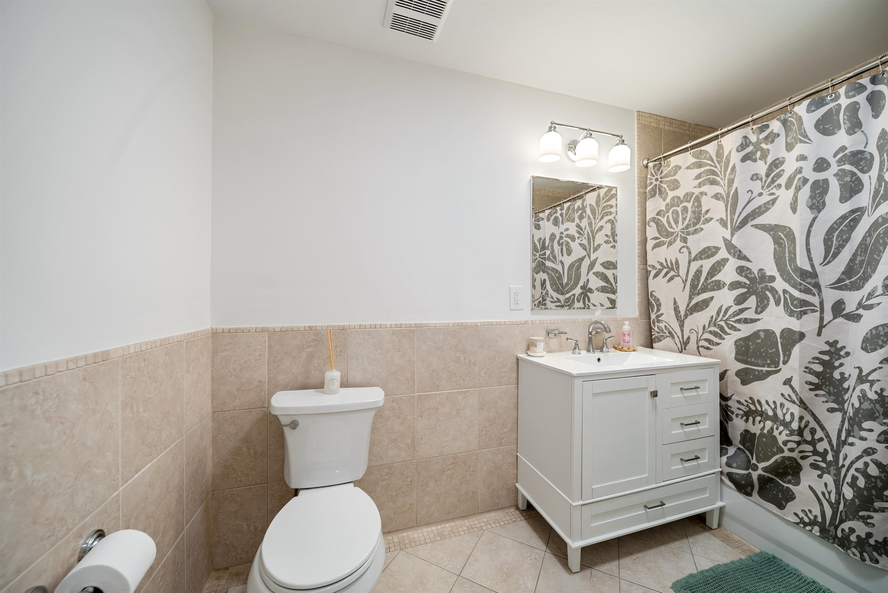 349 7TH ST Unit: 1R