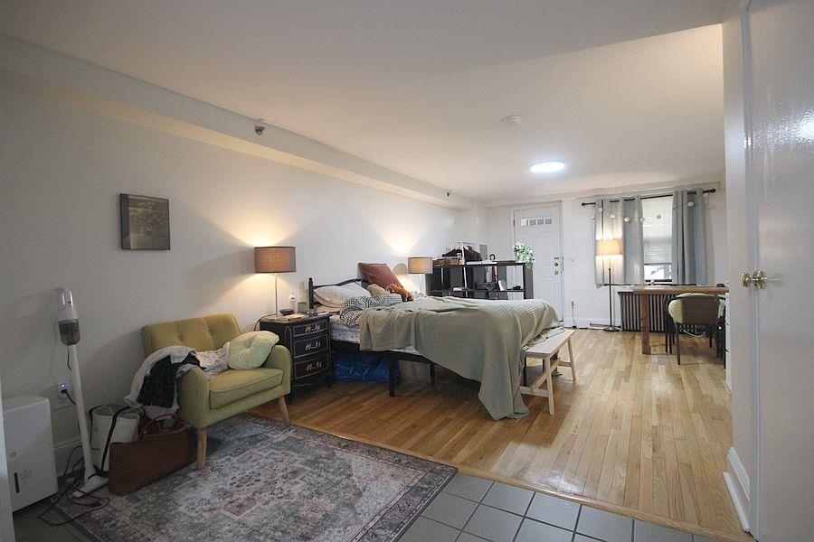 317-319 BLOOMFIELD ST Unit: 1L