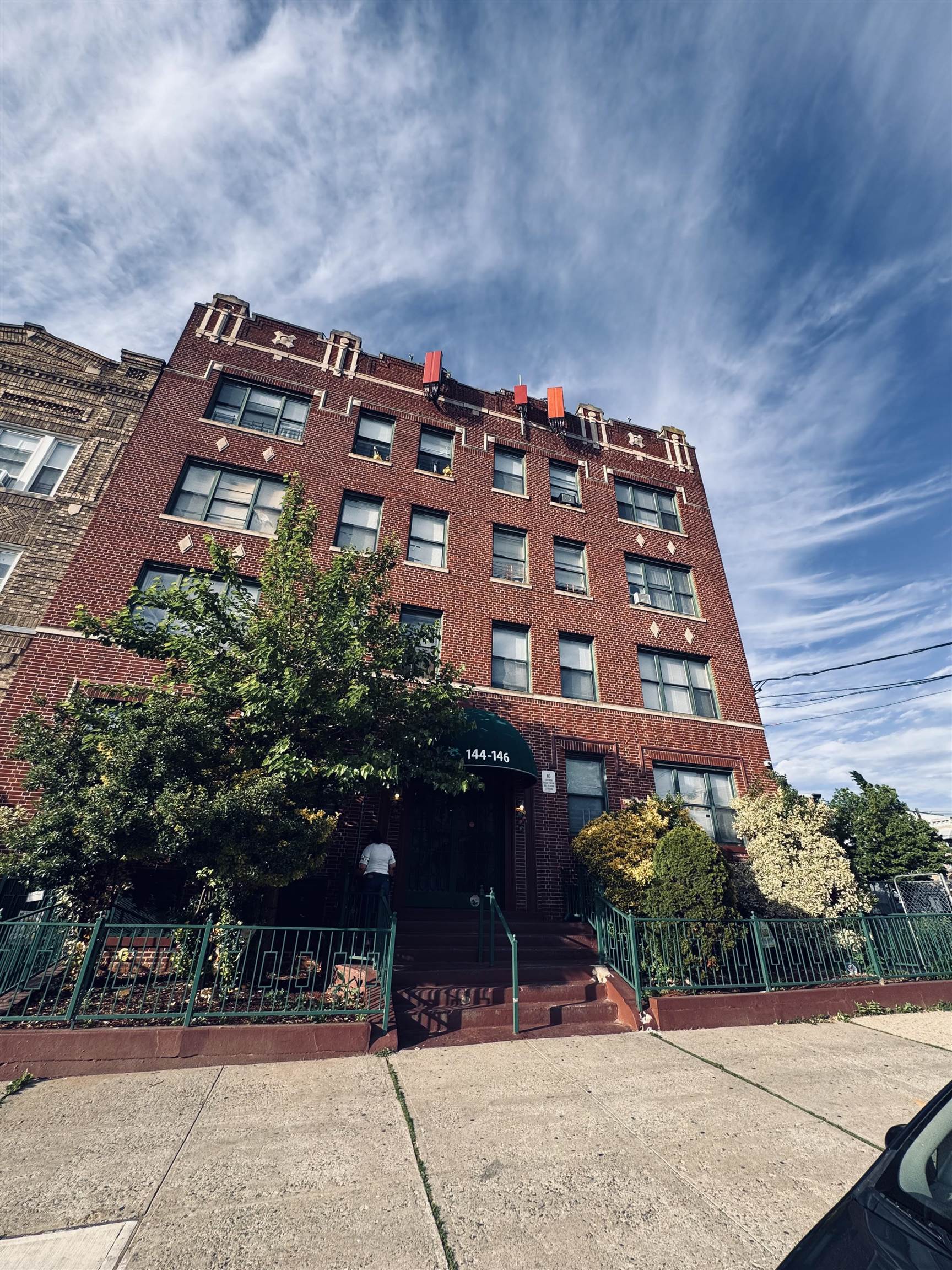 144 VIRGINIA AVE Unit: 302
