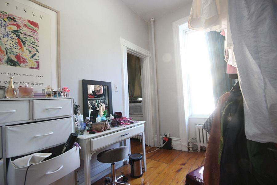 1222 PARK AVE Unit: 2
