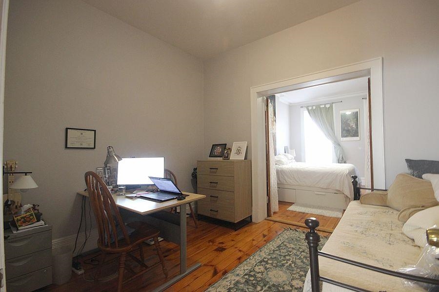 1222 PARK AVE Unit: 2
