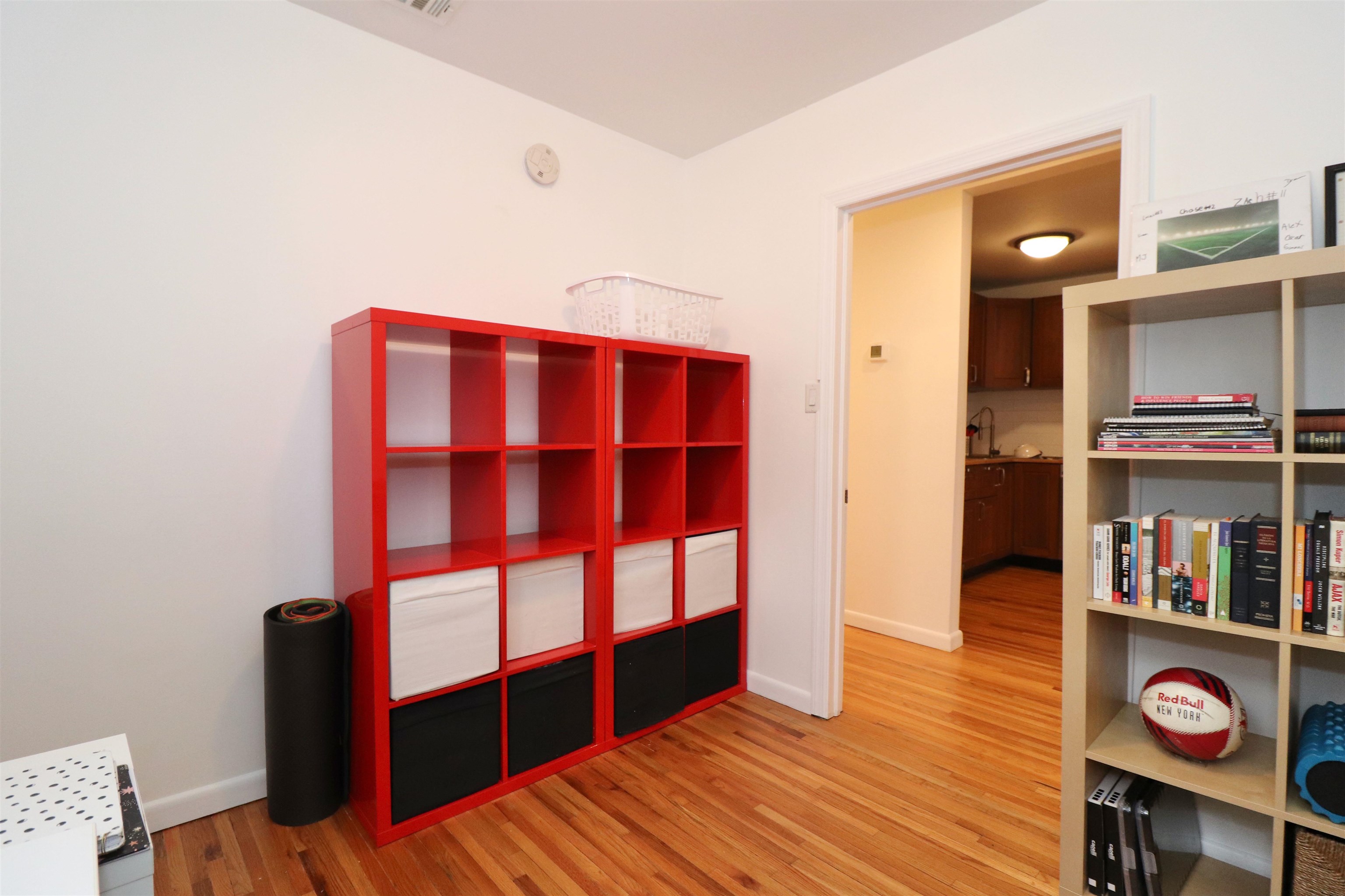 206 BEACON AVE Unit: 2