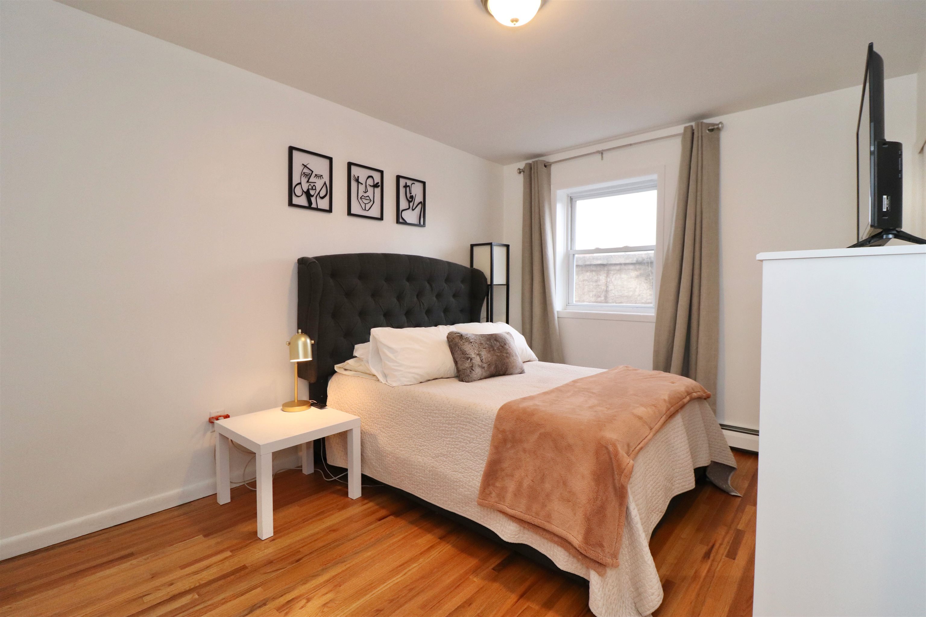 206 BEACON AVE Unit: 2