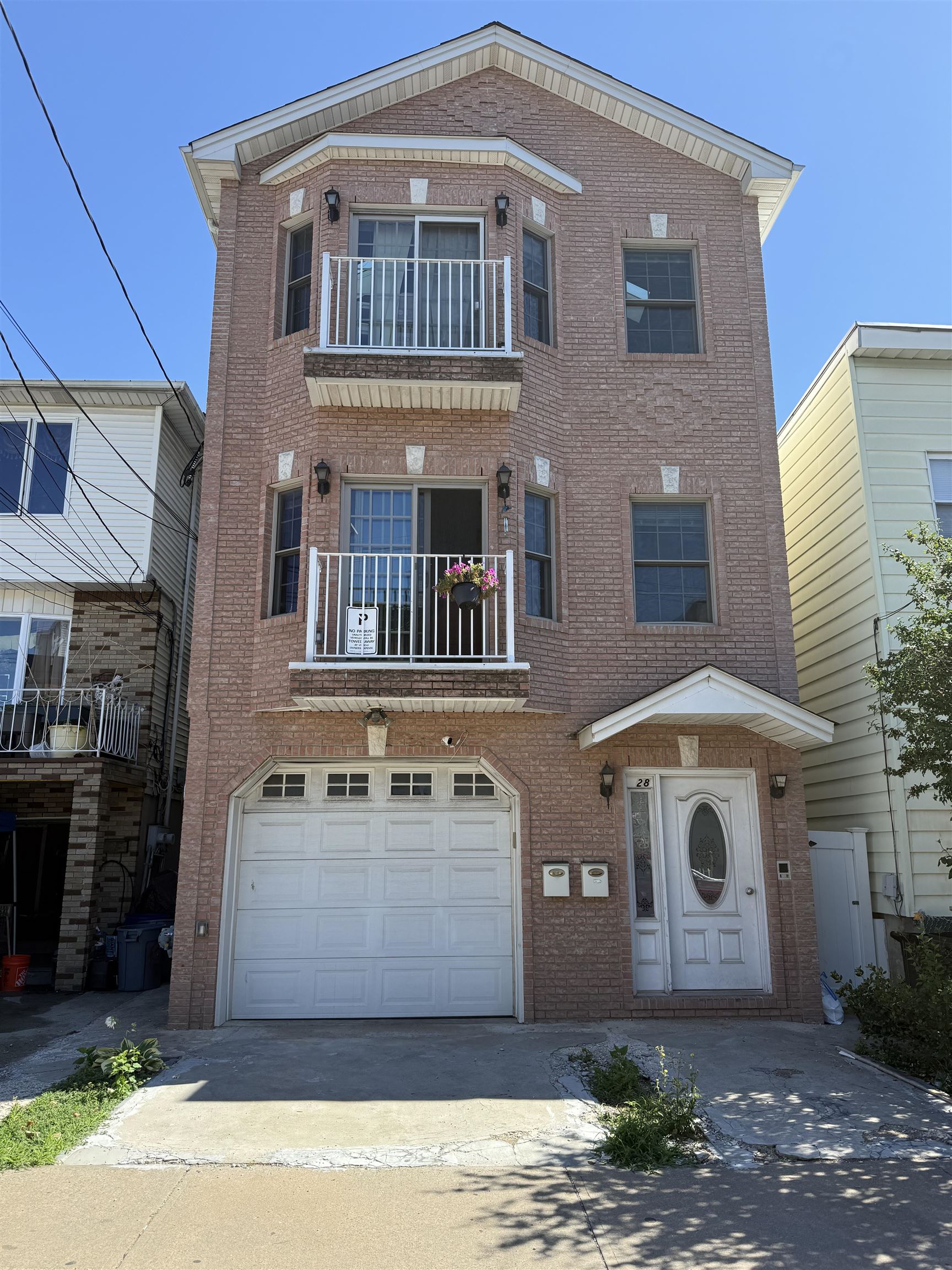 28 LEONARD ST Unit: 2