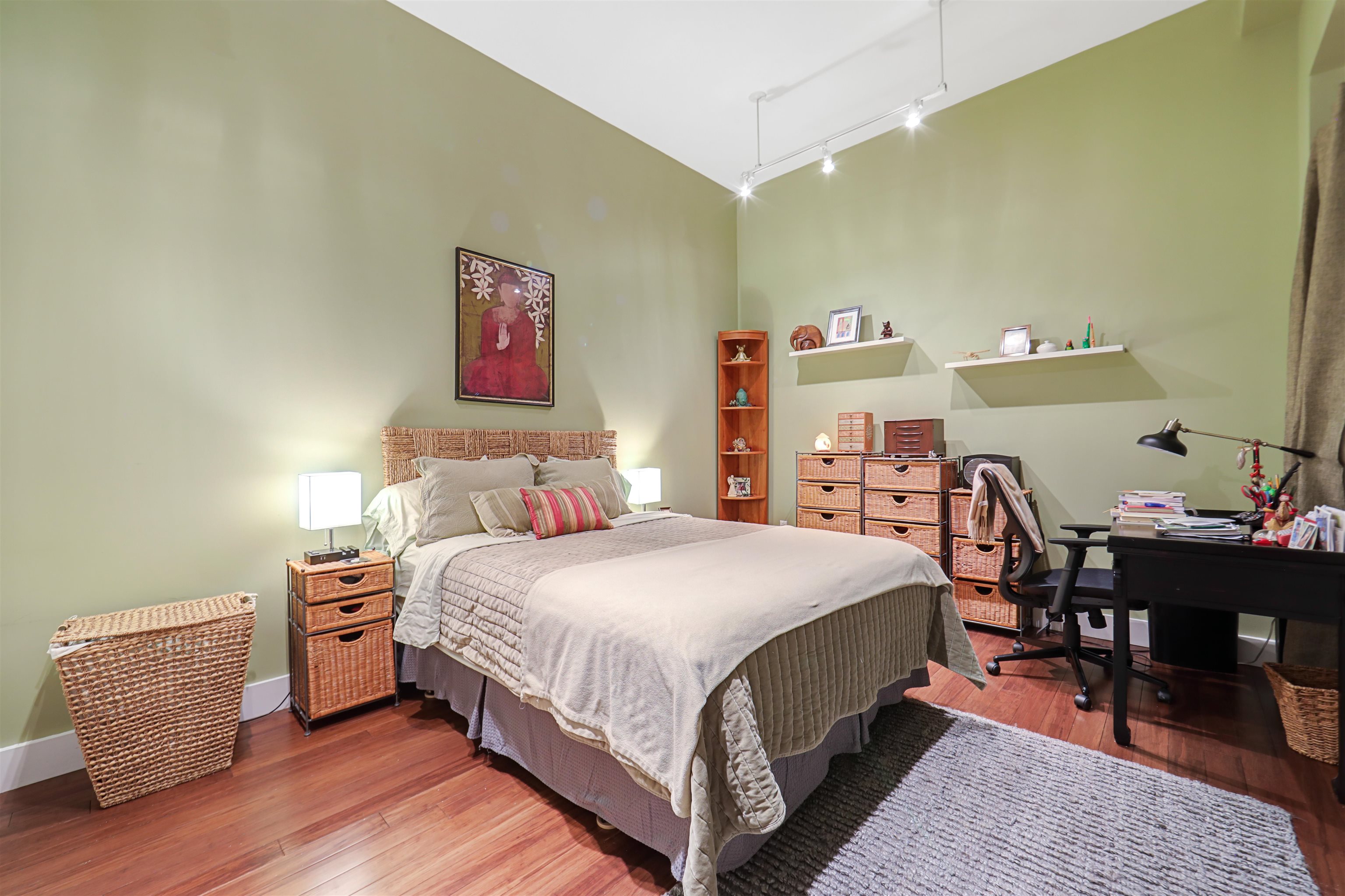 650 MONTGOMERY ST Unit: 403