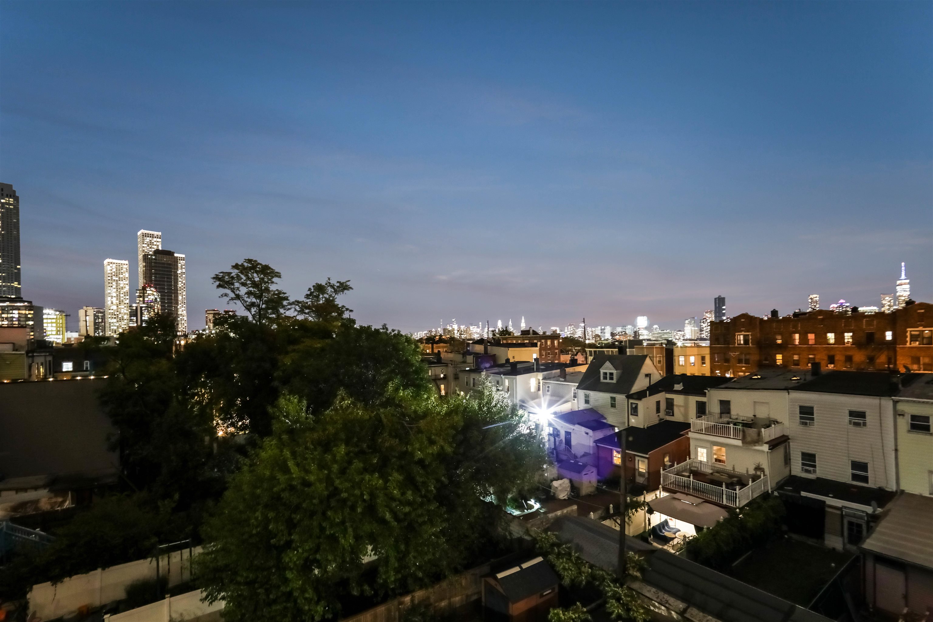 650 MONTGOMERY ST Unit: 403